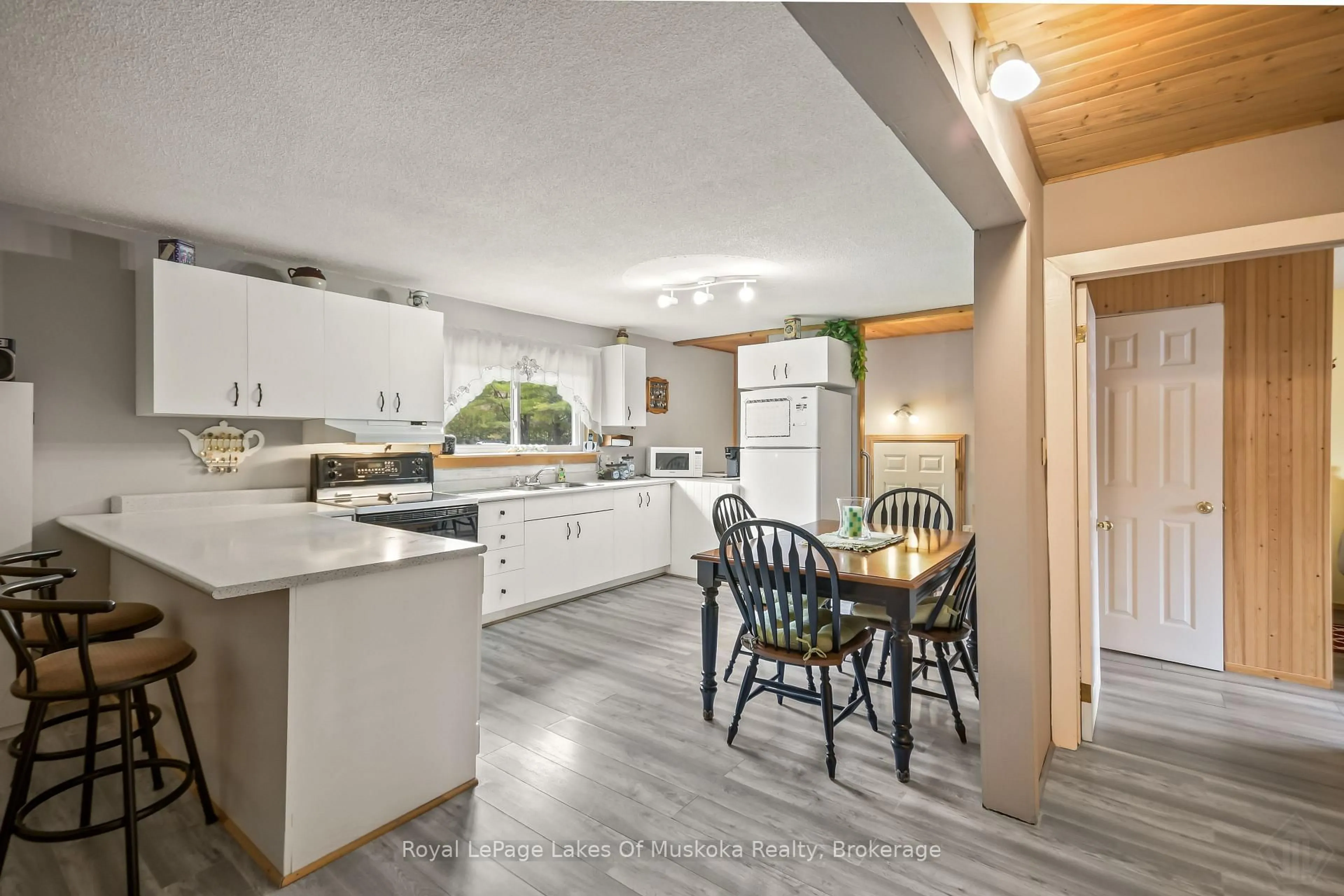 Open concept kitchen, unknown for 1040 Windermere Rd, Muskoka Lakes Ontario P0B 1M0