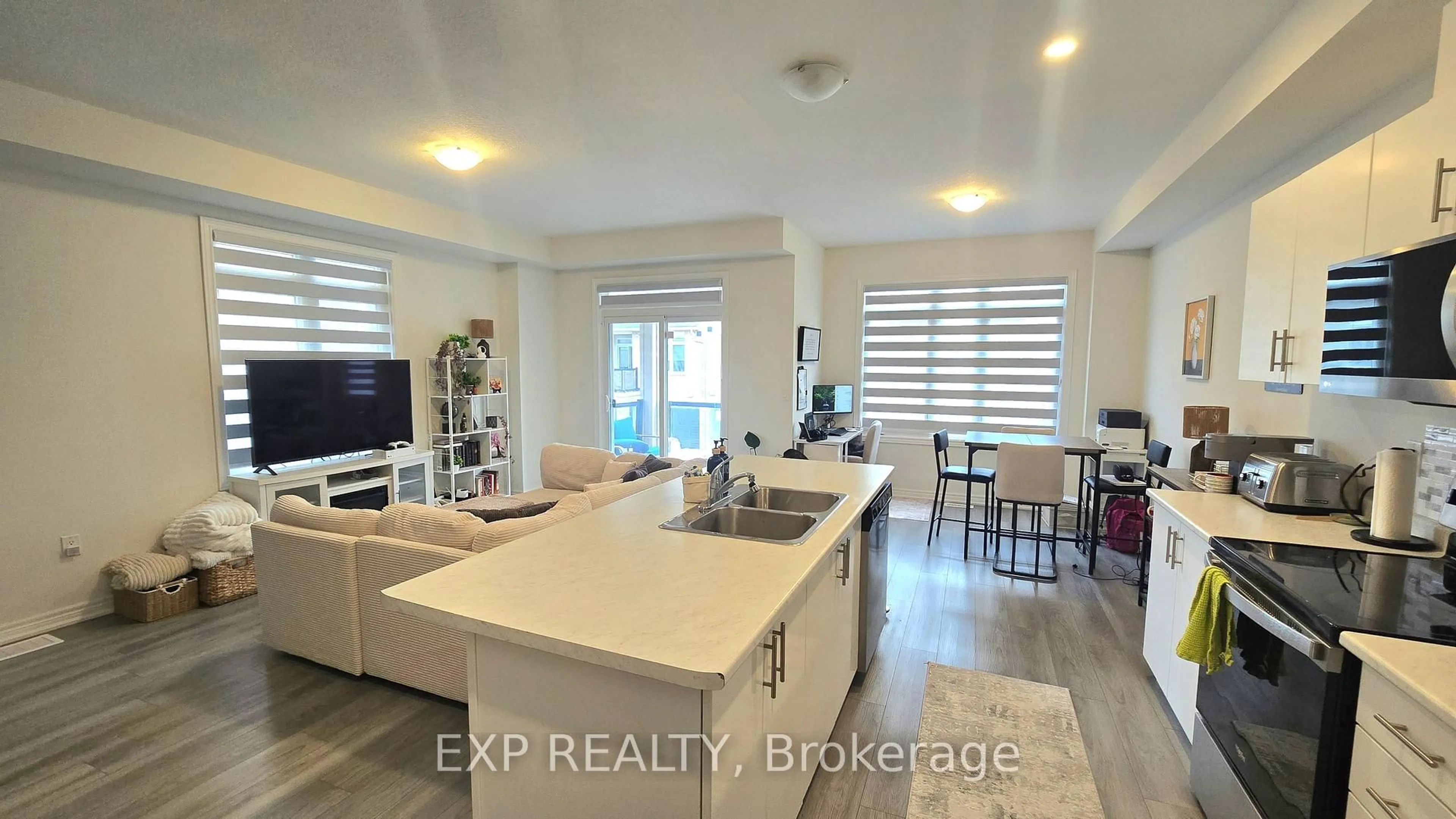 Open concept kitchen, unknown for 40 Zinfandel Dr #54, Hamilton Ontario L8E 0L1