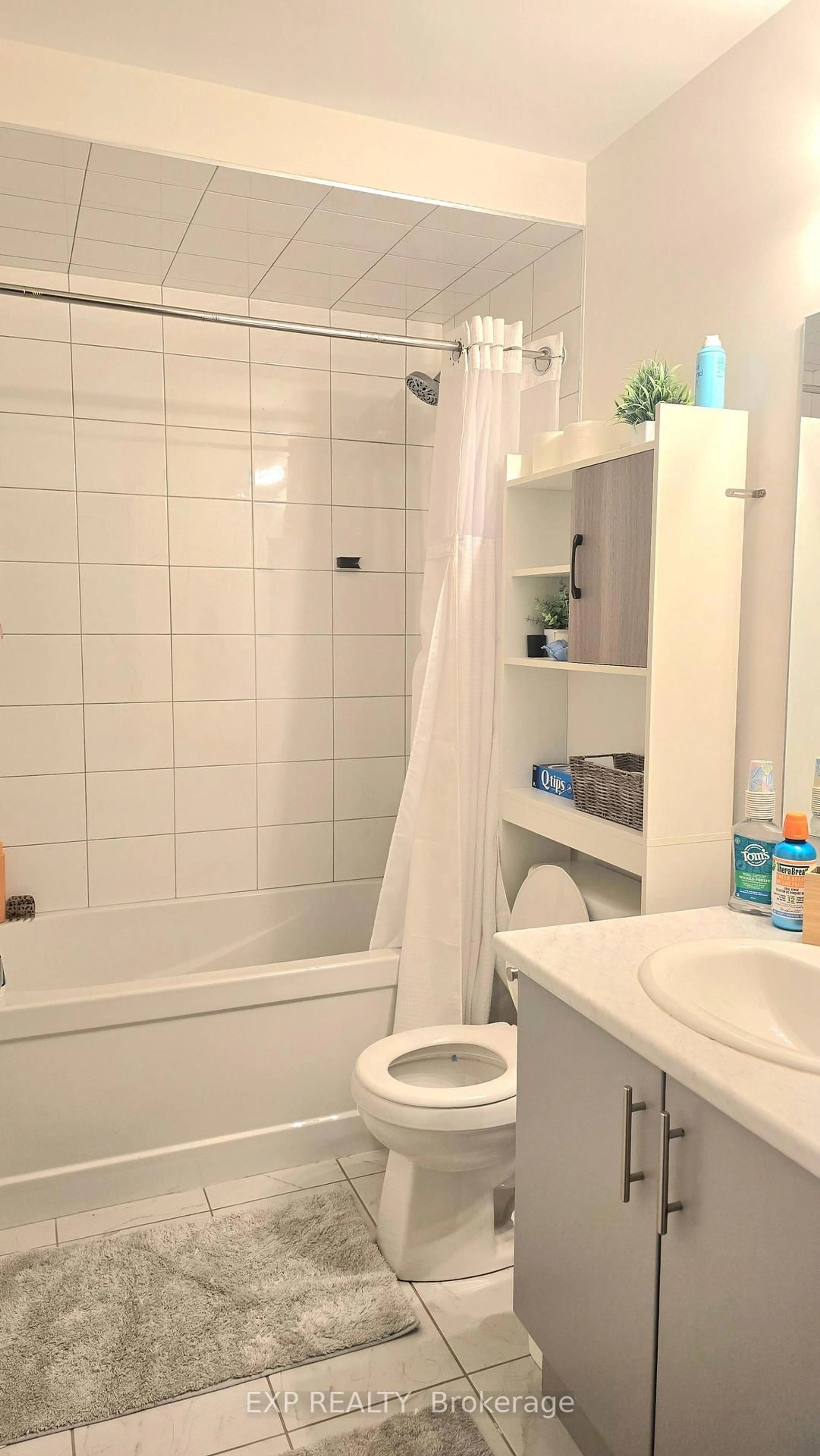 Standard bathroom, unknown for 40 Zinfandel Dr #54, Hamilton Ontario L8E 0L1