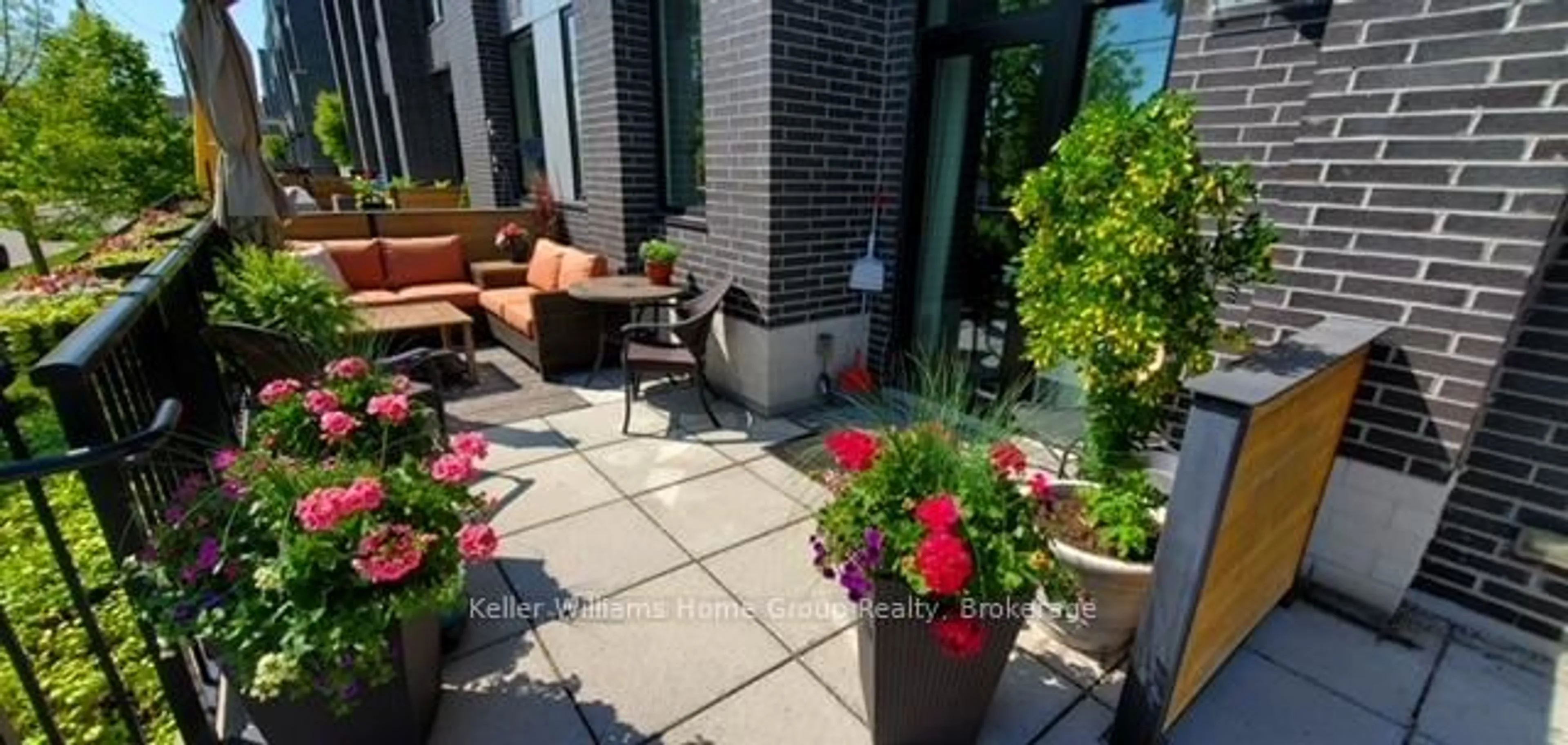 Patio, unknown for 53 Arthur St #AT5, Guelph Ontario N1E 0P5