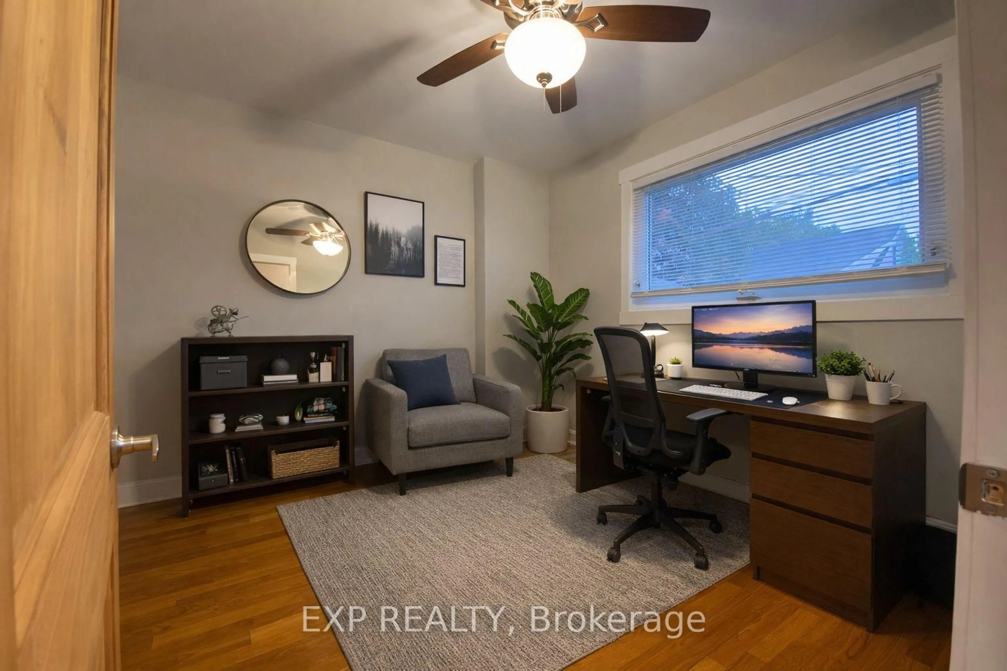 A pic of a room for 1237 Vancouver Ave, Ottawa Ontario K1V 6V2