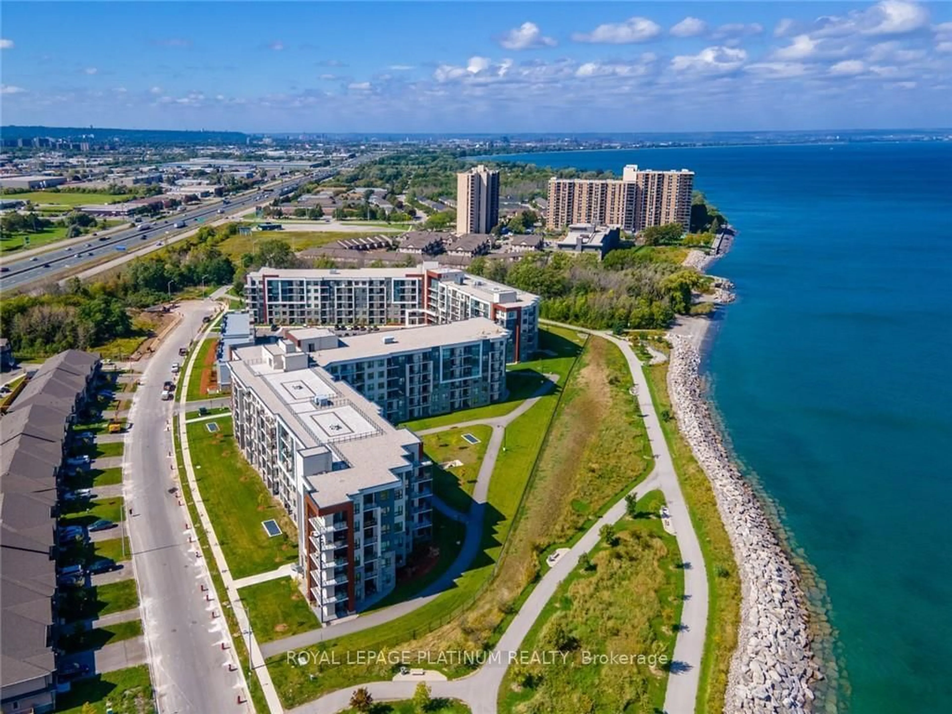A pic from outside/outdoor area/front of a property/back of a property/a pic from drone, water/lake/river/ocean view for 125 Shoreview Pl #233, Hamilton Ontario L8E 0K3
