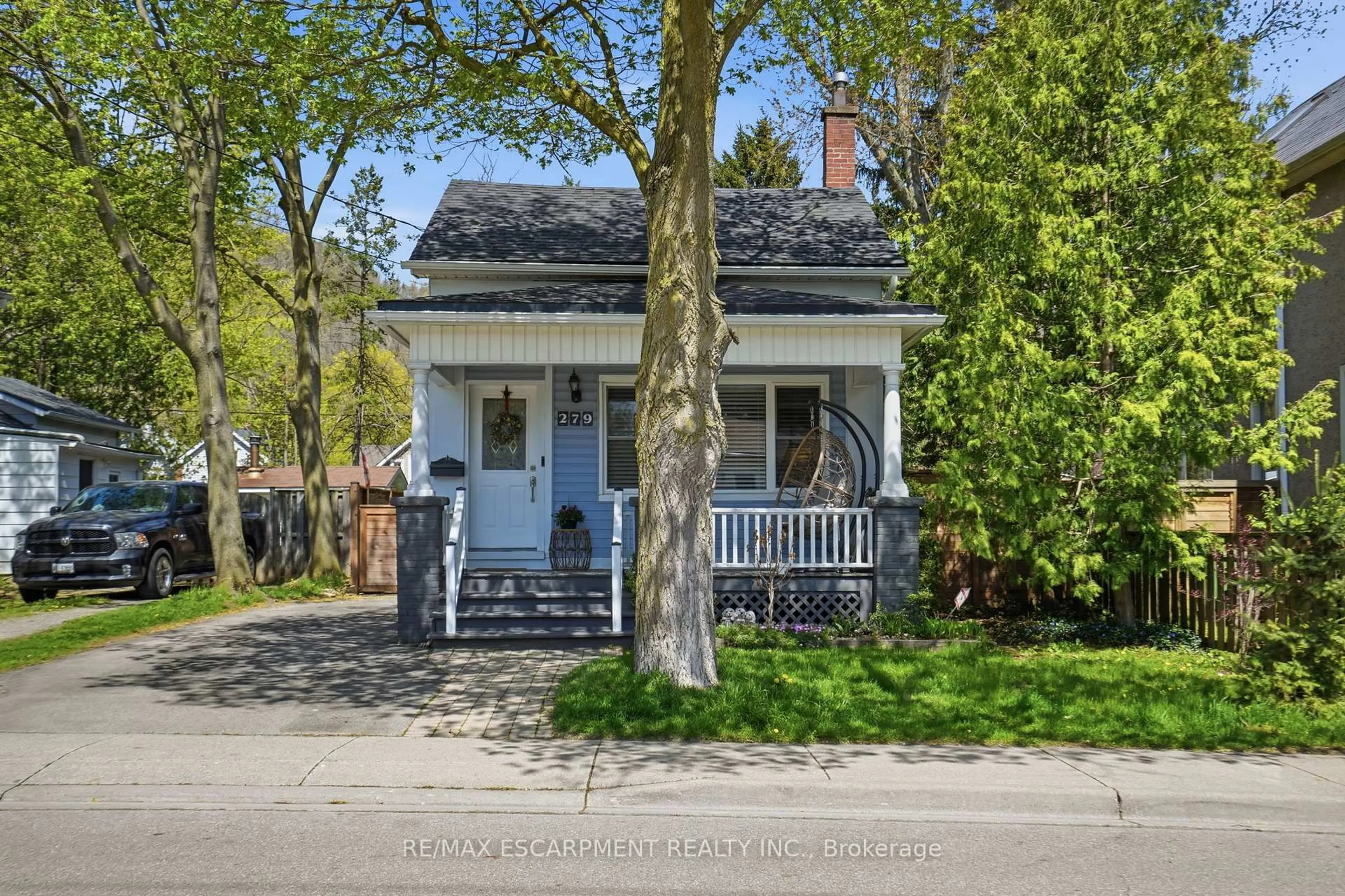 Unknown for 279 Park St, Hamilton Ontario L9H 1Y6