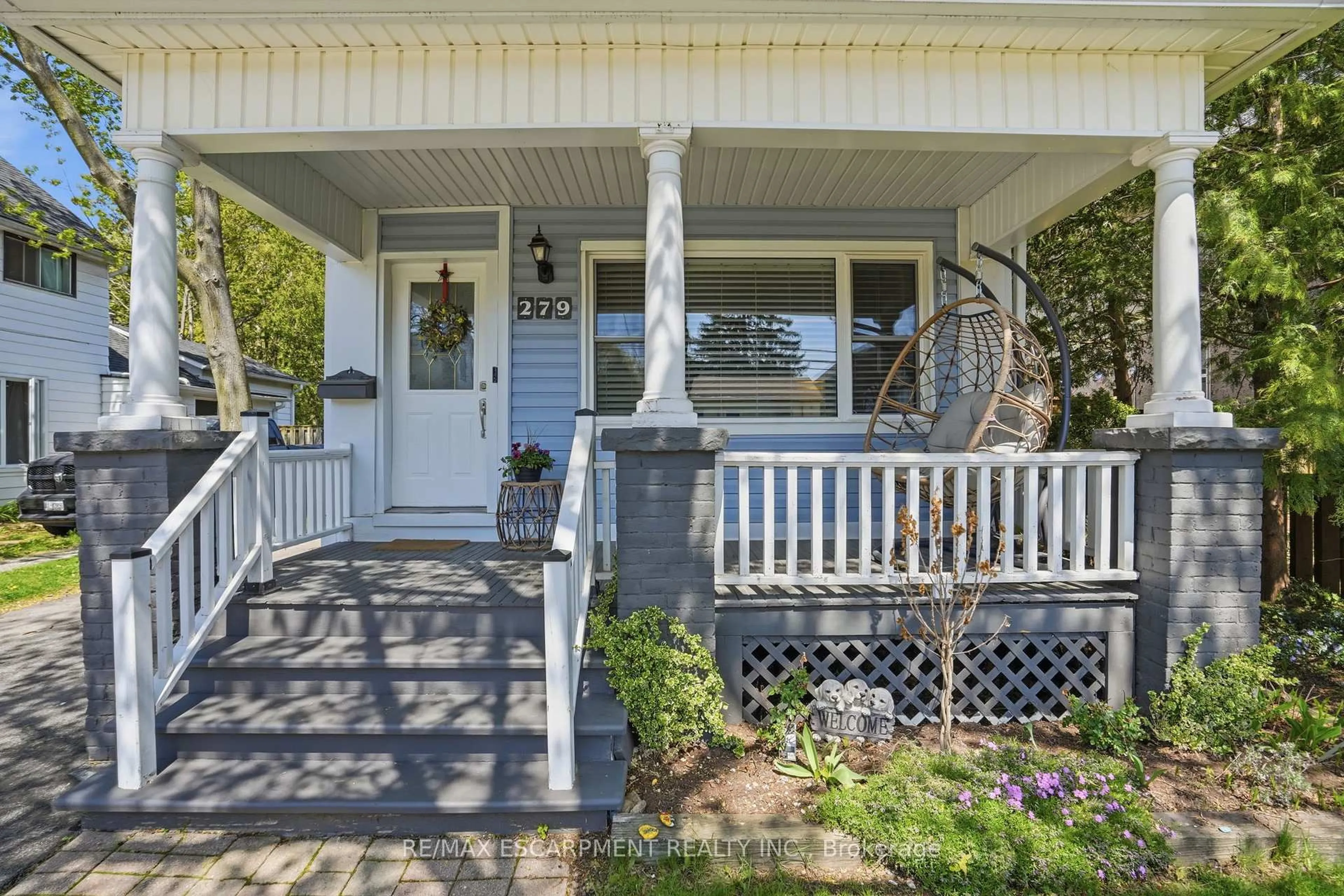Unknown for 279 Park St, Hamilton Ontario L9H 1Y6