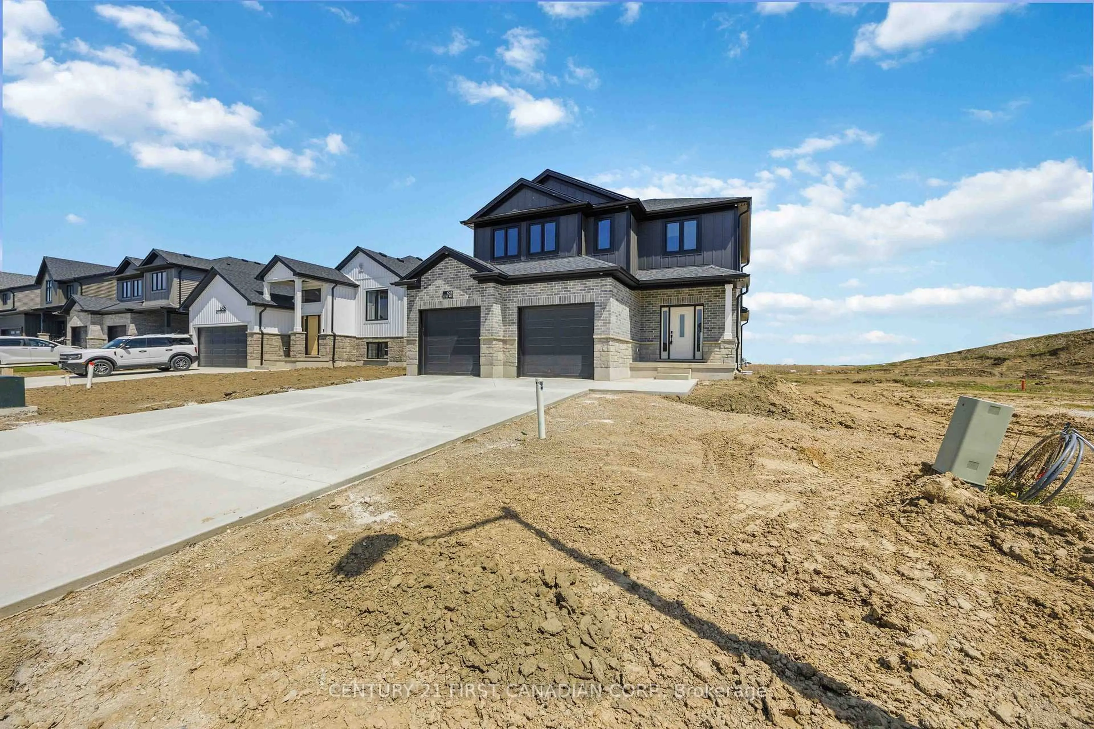 Unknown for 644 Ketter Way, Plympton-Wyoming Ontario N0N 1T0