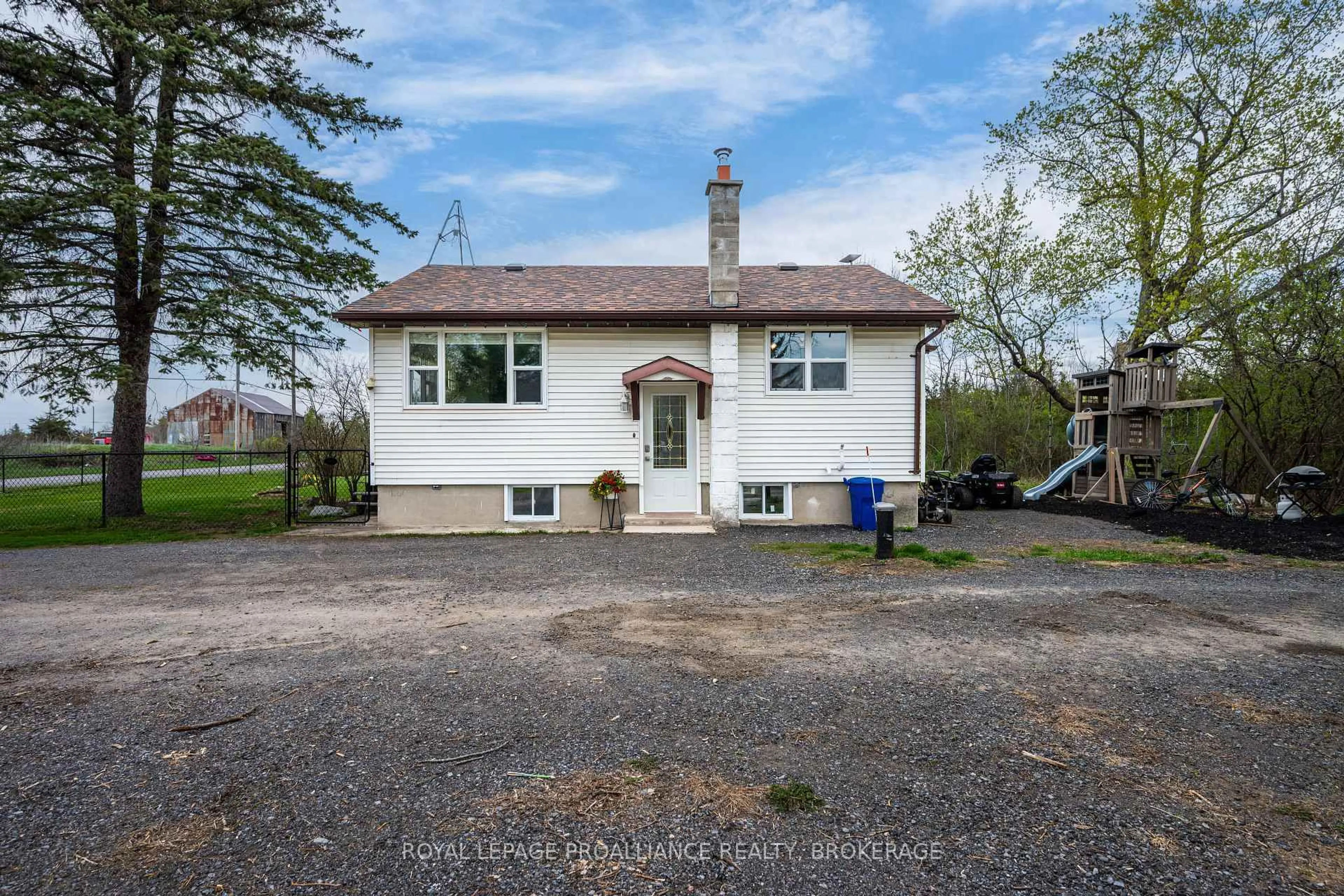 A pic from outside/outdoor area/front of a property/back of a property/a pic from drone, street for 1824 Bethel Rd, Yarker Ontario K0K 3N0