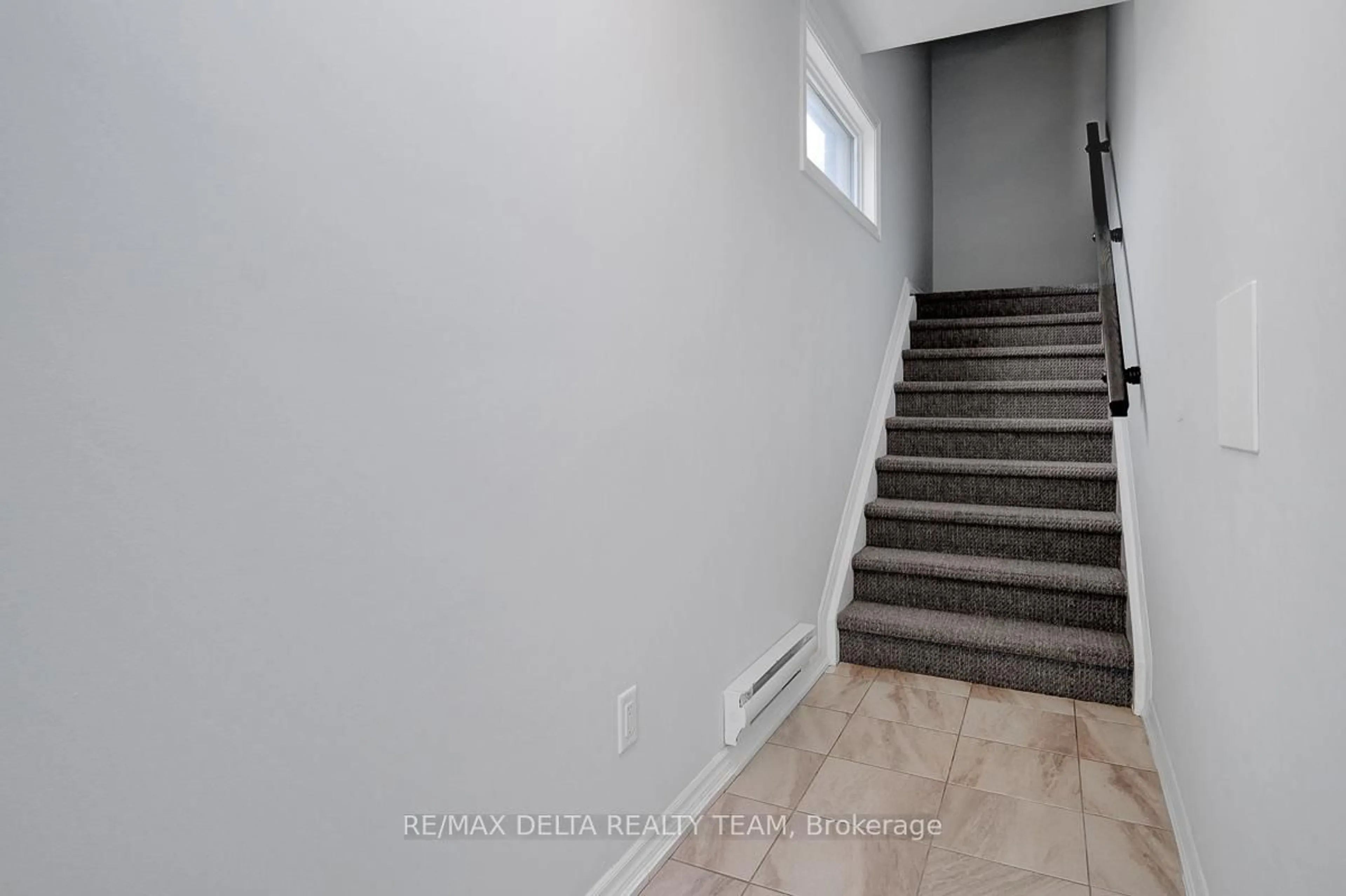 Stairs for 716 Kizis Private #11, Ottawa Ontario K1K 5A8