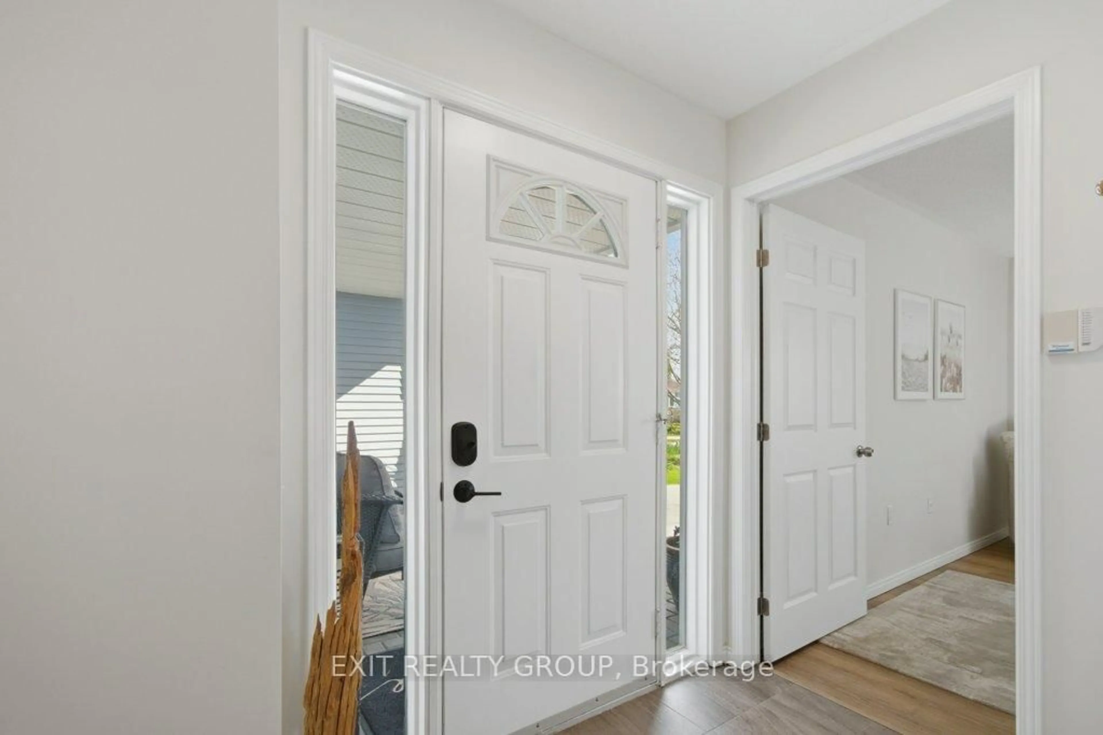 Indoor entryway for 73 Sand Banks Crt, Prince Edward County Ontario K0K 3L0