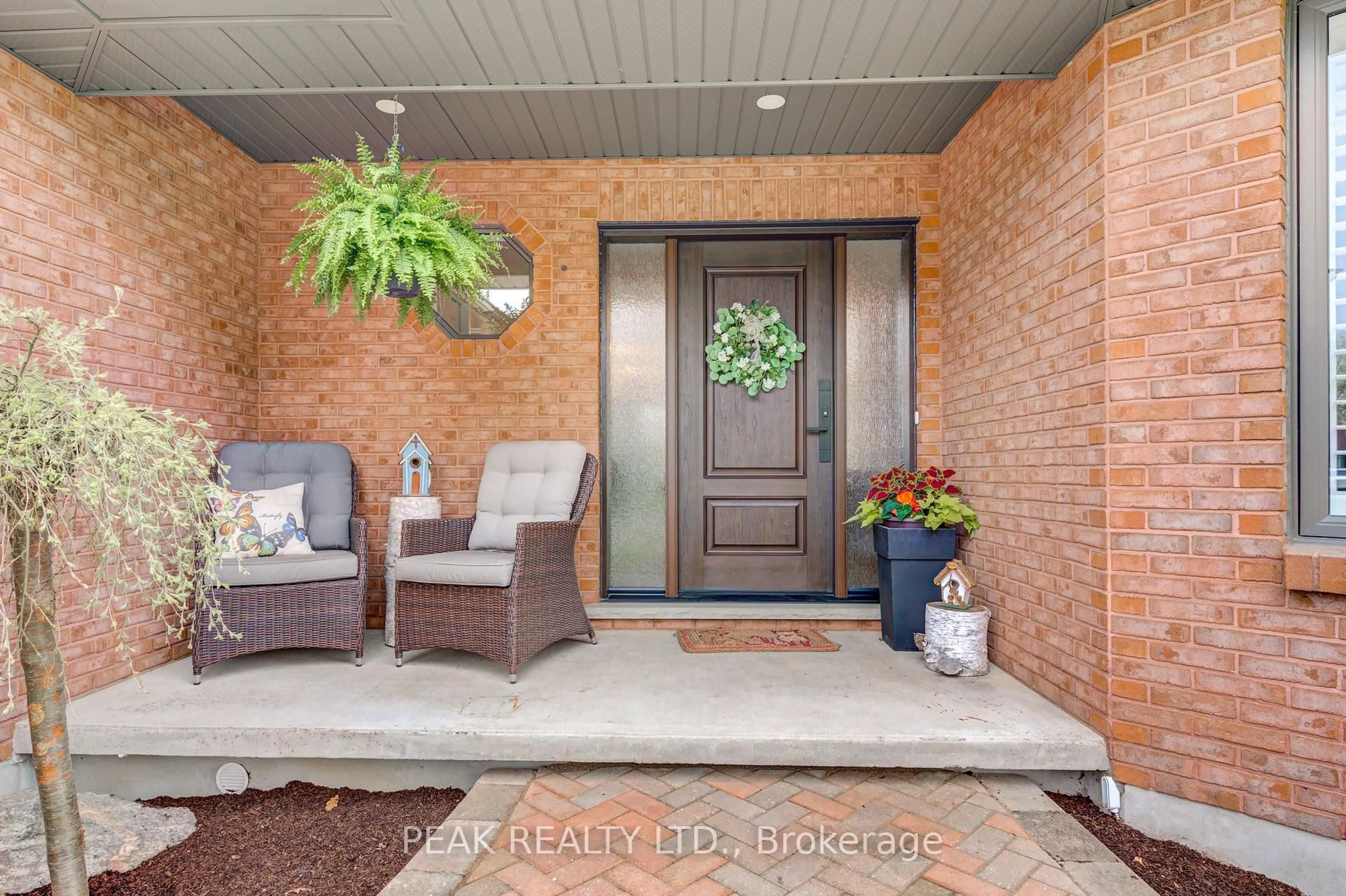 Indoor entryway for 250 Westwood Ave, East Zorra-Tavistock Ontario N0B 2R0