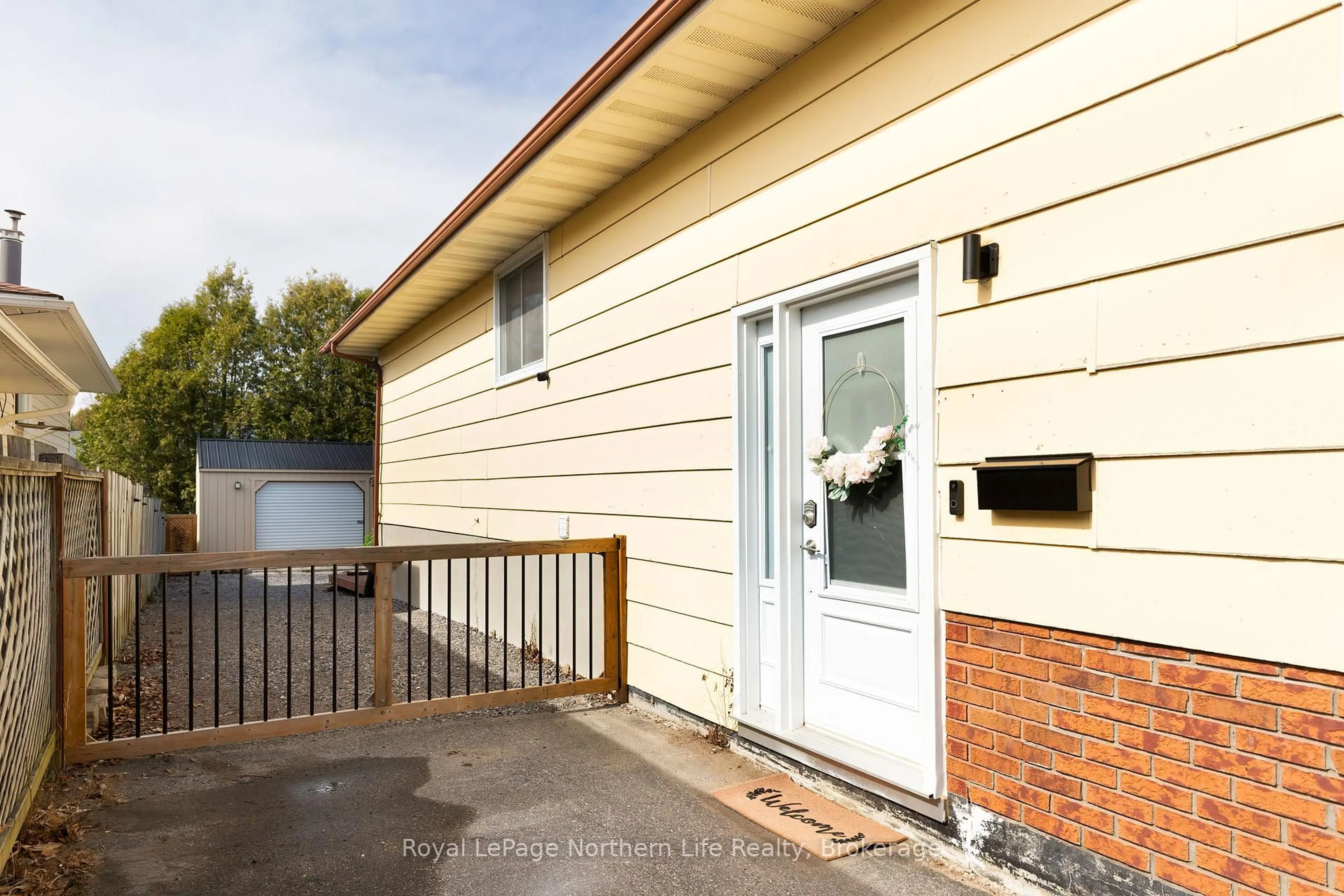Unknown for 7 Harris Dr, North Bay Ontario P1A 3Z1