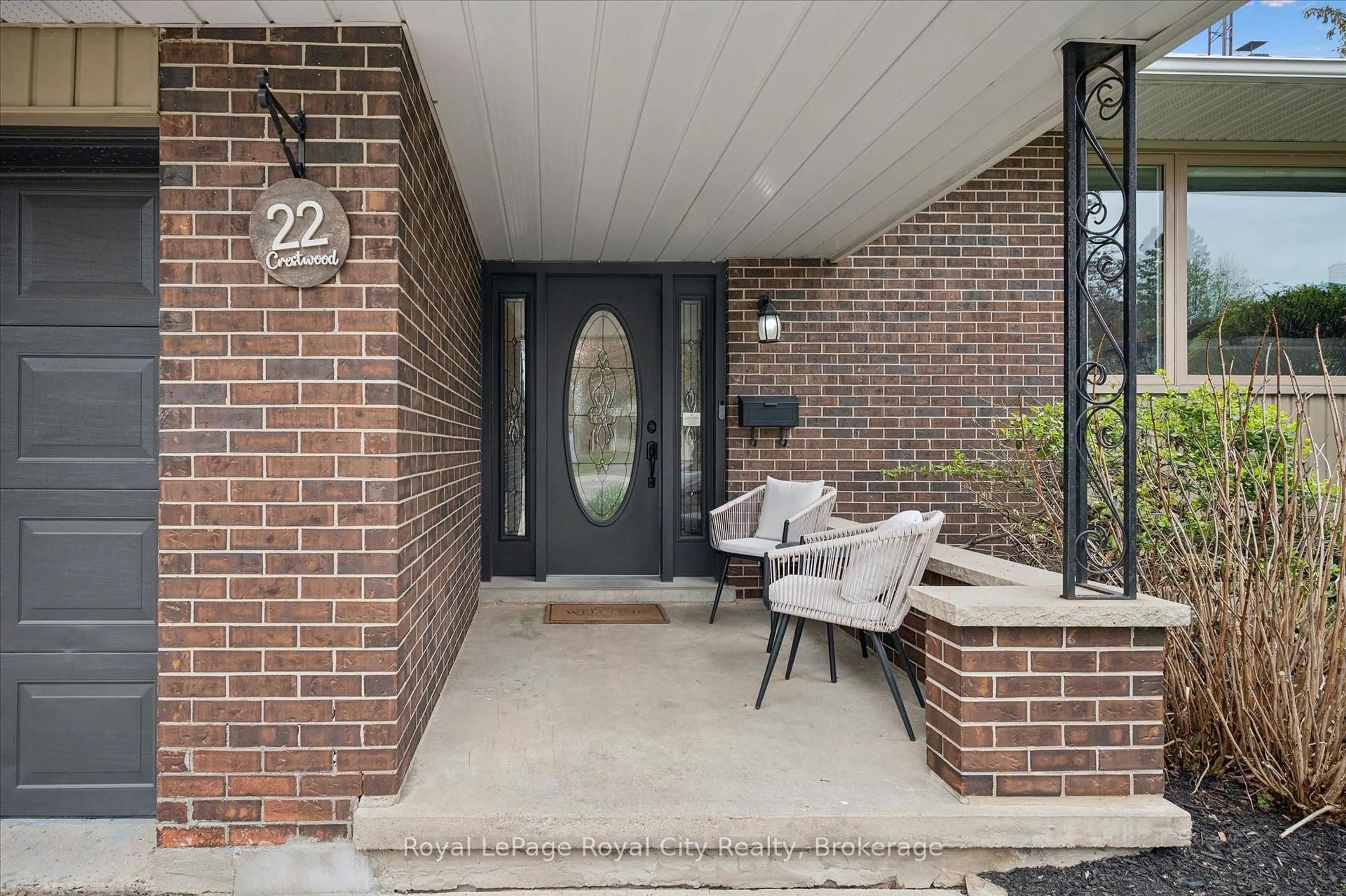 Unknown for 22 Crestwood Dr, Cambridge Ontario N1S 3N9