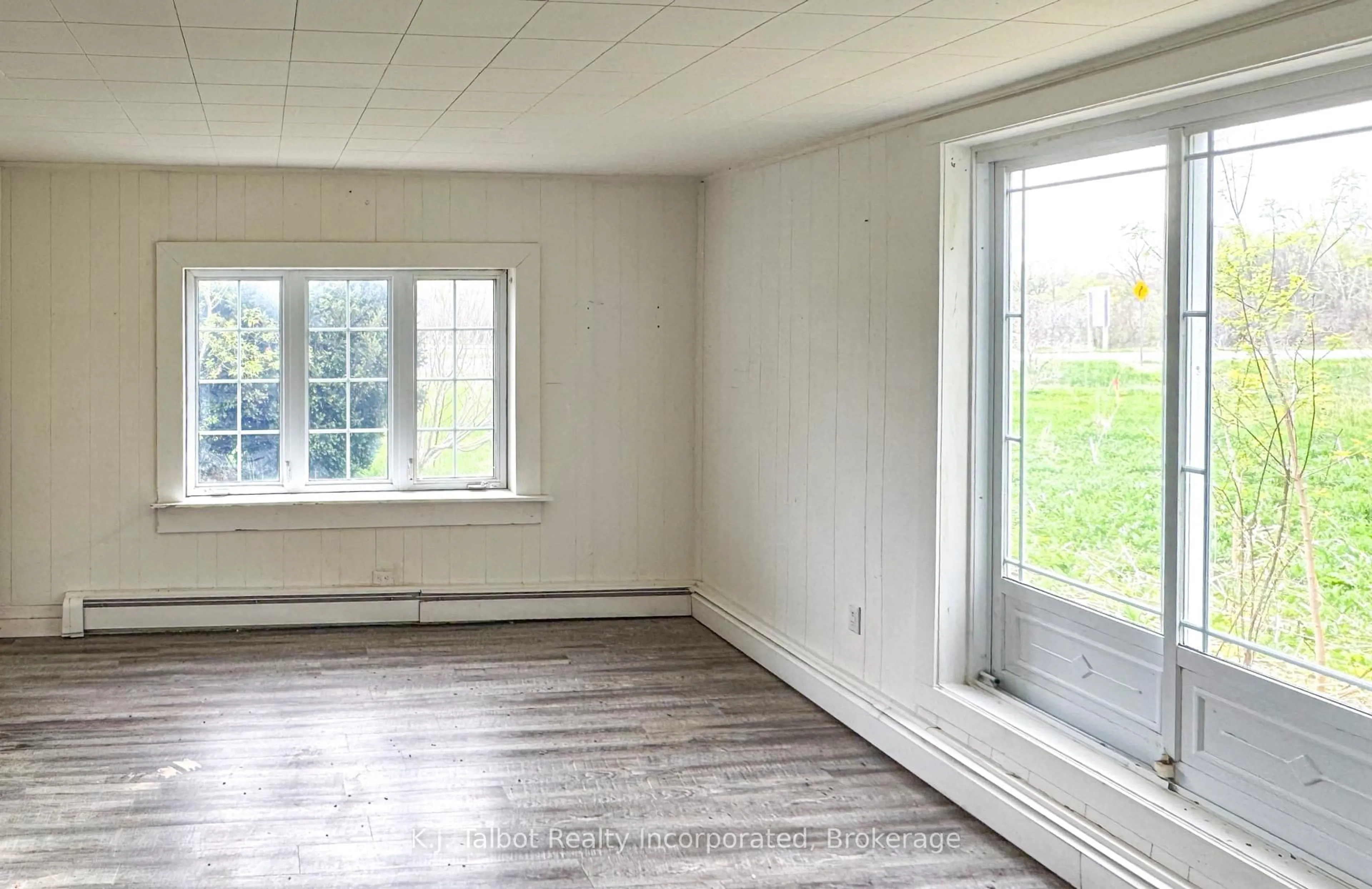 A pic of a room for 34002 Saltford Rd, Goderich Ontario N7A 3Y1