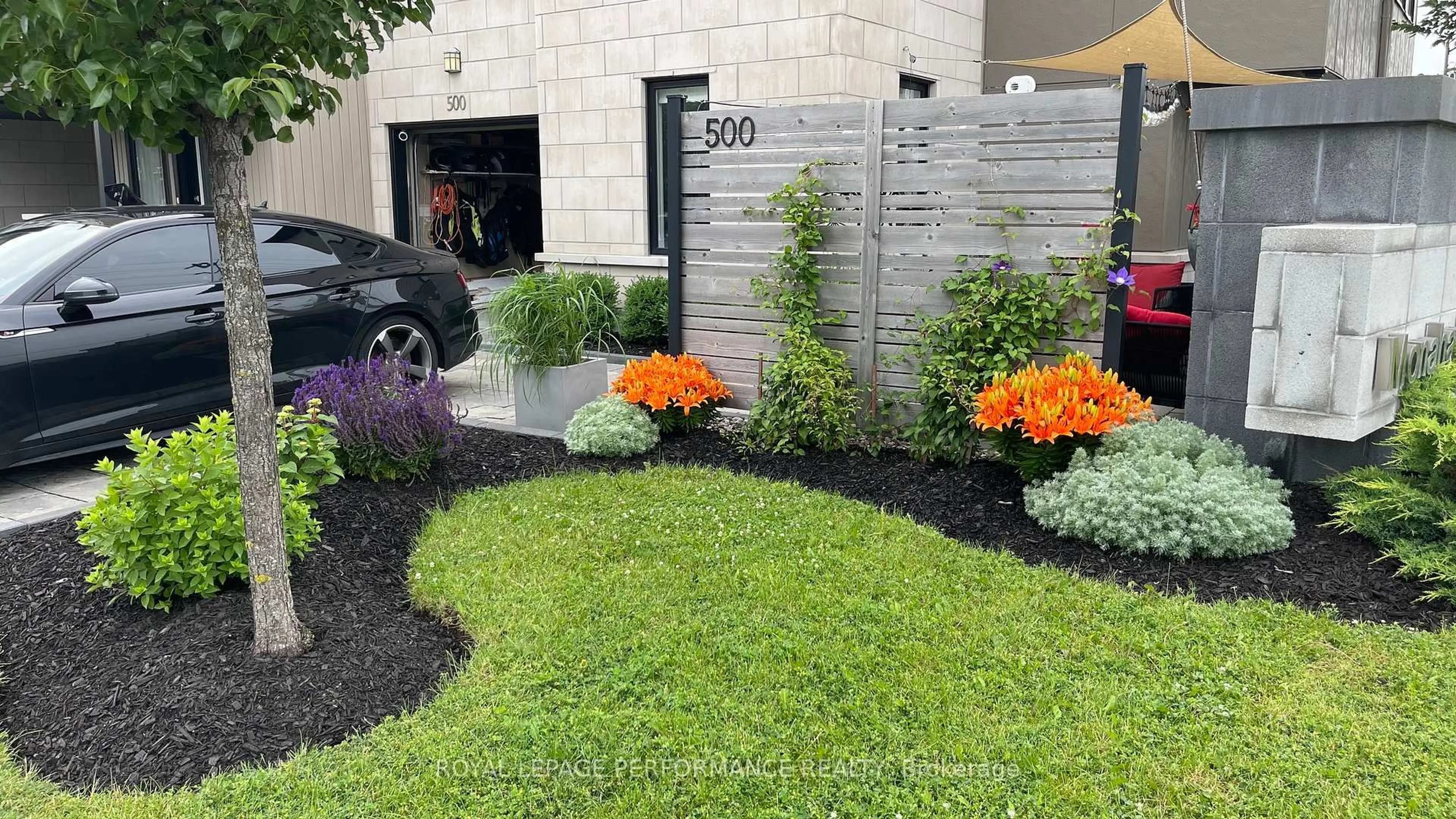 Patio, street for 500 Radiant Private, Ottawa Ontario K2M 0M9