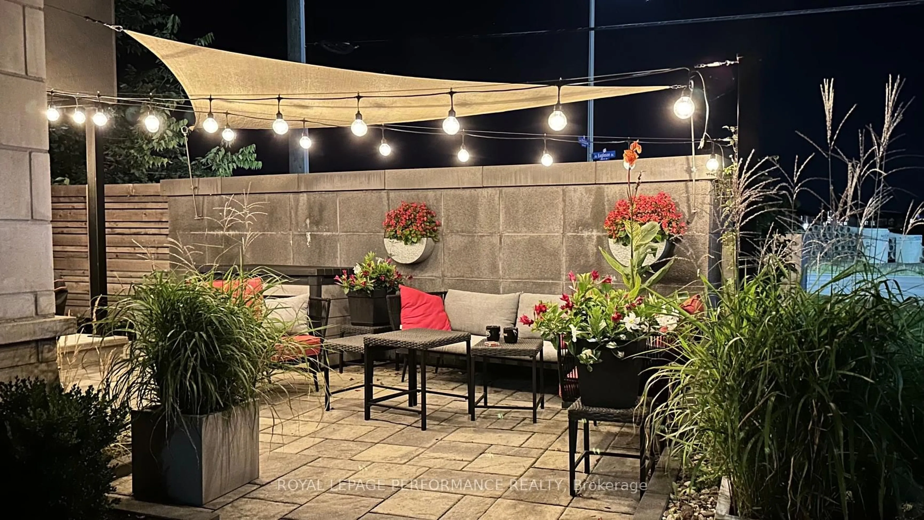 Patio, street for 500 Radiant Private, Ottawa Ontario K2M 0M9