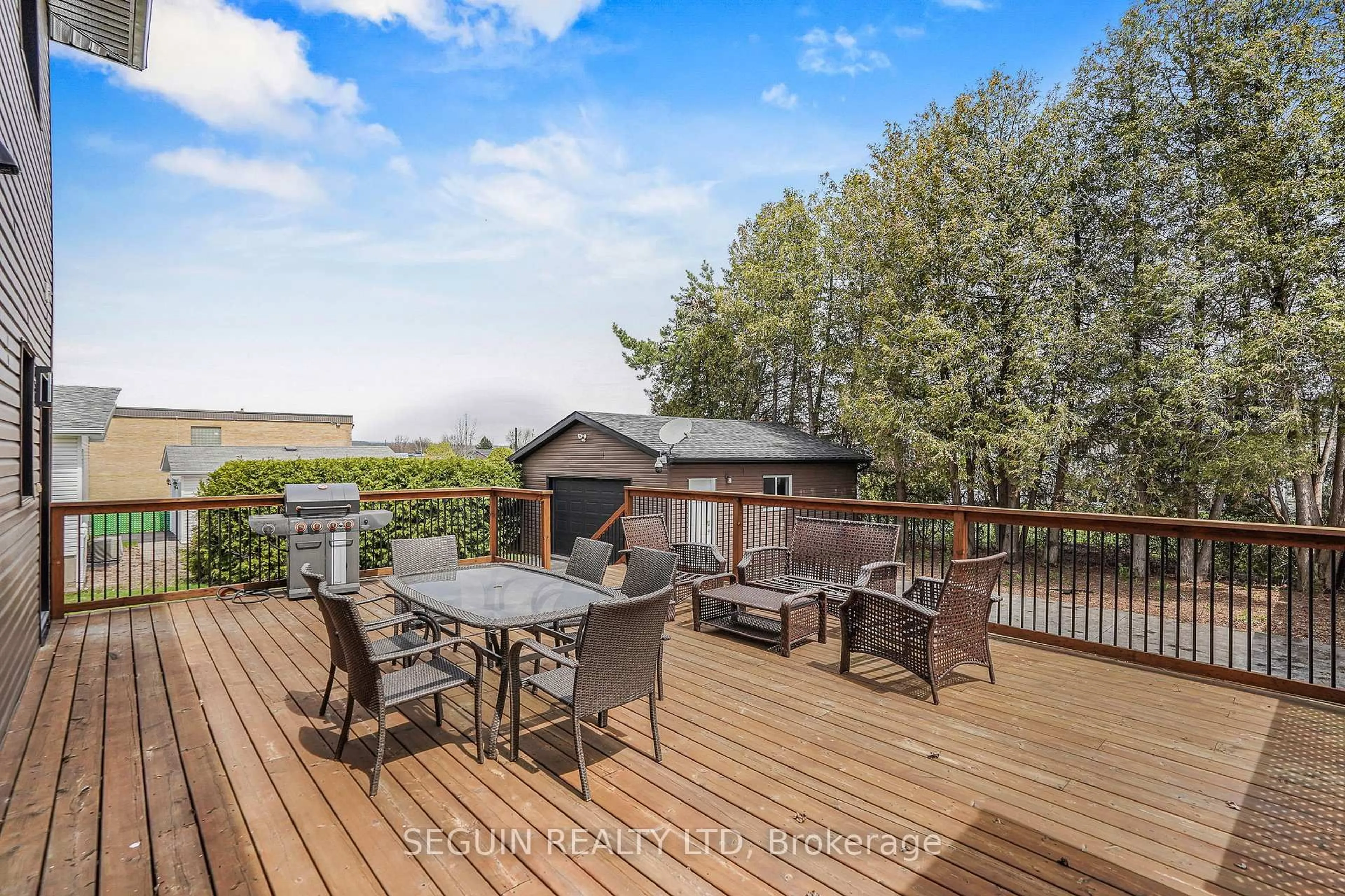 Unknown for 489 Abbott St, Hawkesbury Ontario K6A 2E2