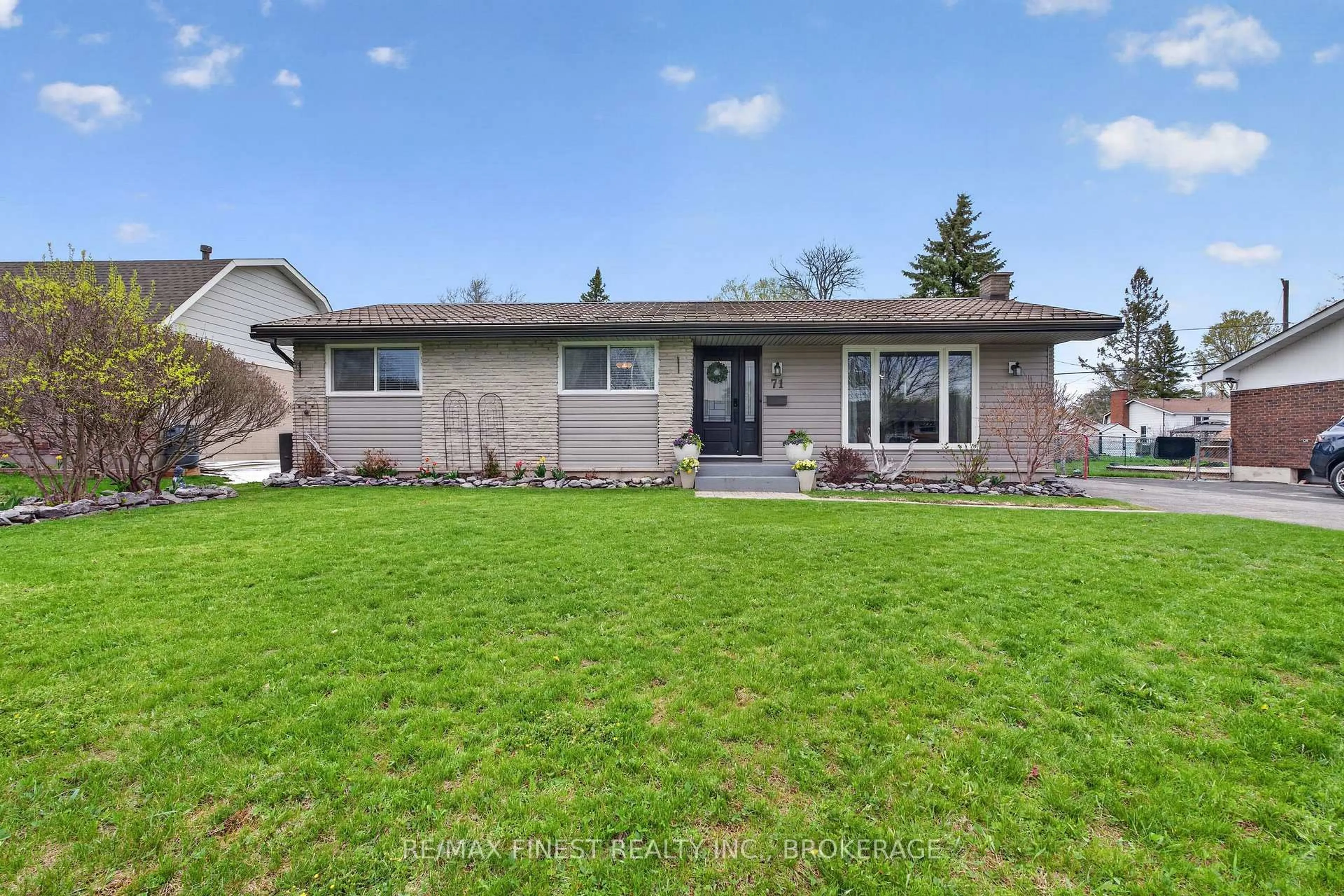 Home with vinyl exterior material, unknown for 71 Littlefield Rd, Loyalist Ontario K7N 1S1