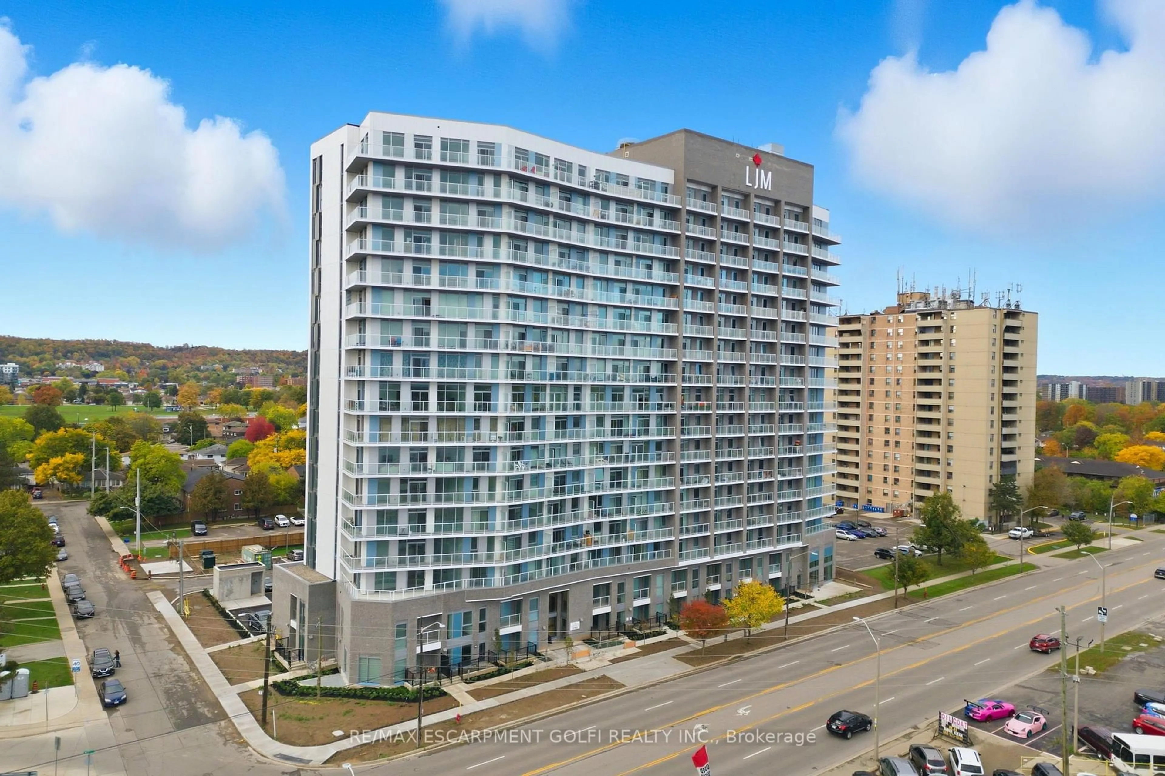 A pic from outside/outdoor area/front of a property/back of a property/a pic from drone, city buildings view from balcony for 2782 Barton St #513, Hamilton Ontario L8E 2J8
