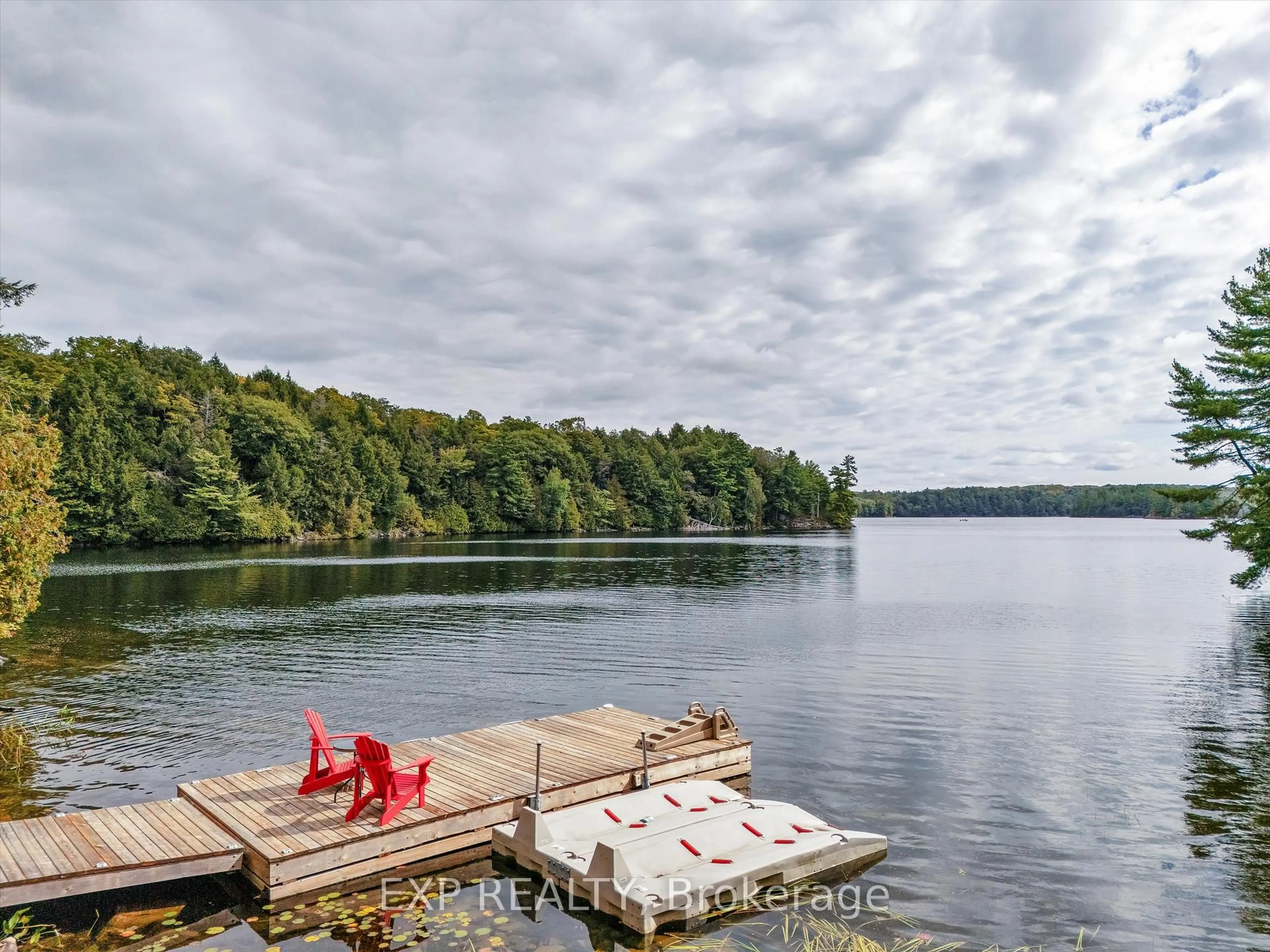 A pic from outside/outdoor area/front of a property/back of a property/a pic from drone, water/lake/river/ocean view for 91 Tolpts Rd, The Archipelago Ontario P2A 0B7