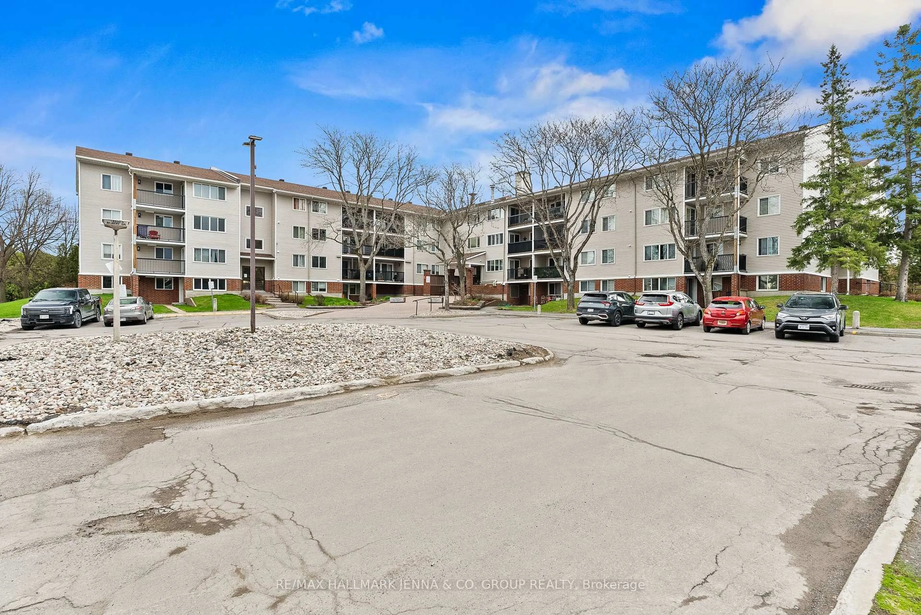 Unknown for 6532 Bilberry Dr #114, Ottawa Ontario K1C 4N9