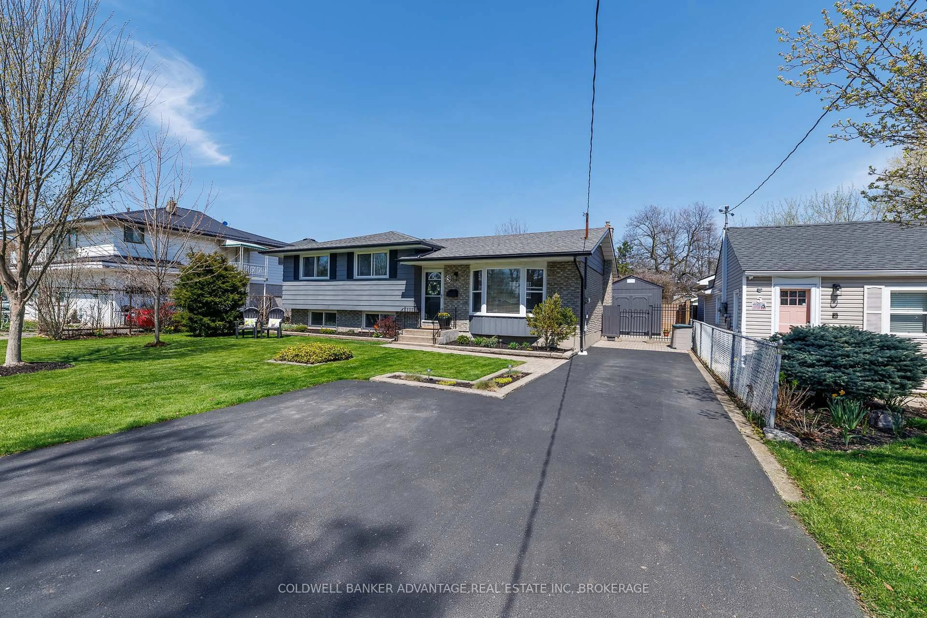 Unknown for 3 Northglen Ave, St. Catharines Ontario L2M 1B3