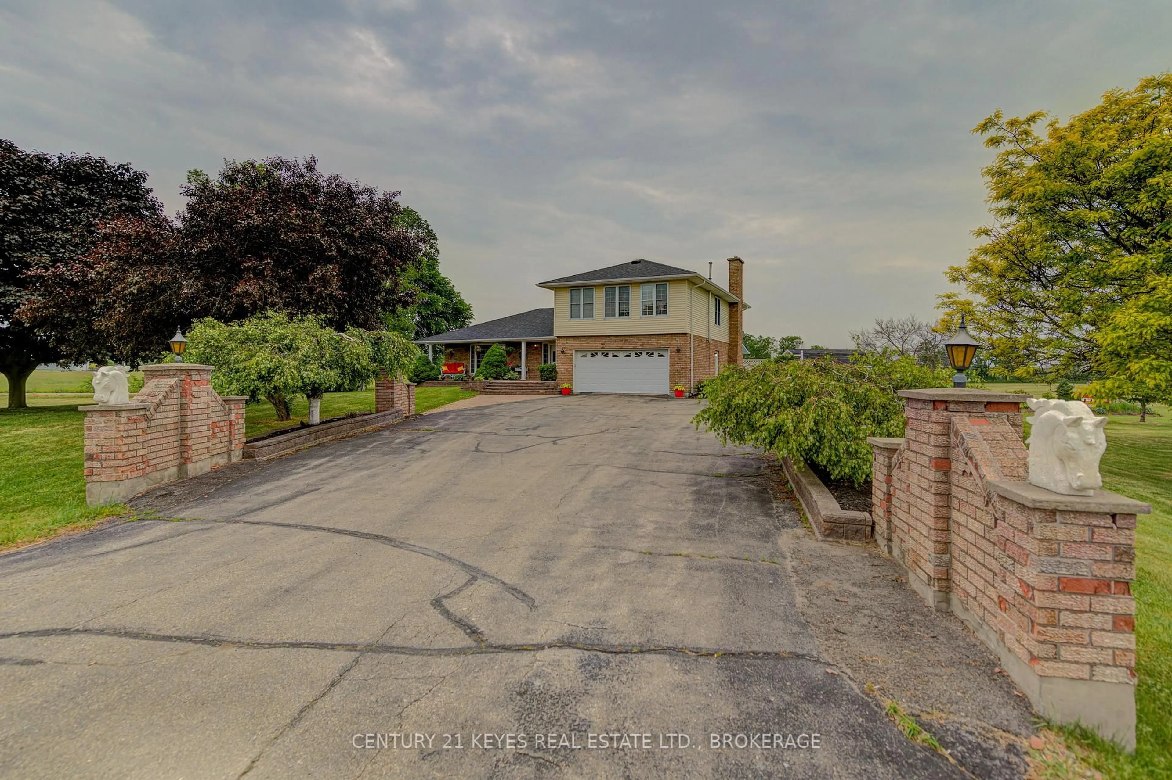 A pic from outside/outdoor area/front of a property/back of a property/a pic from drone, street for 1254 Outlet Rd, Lansdowne Village Ontario K0E 1L0