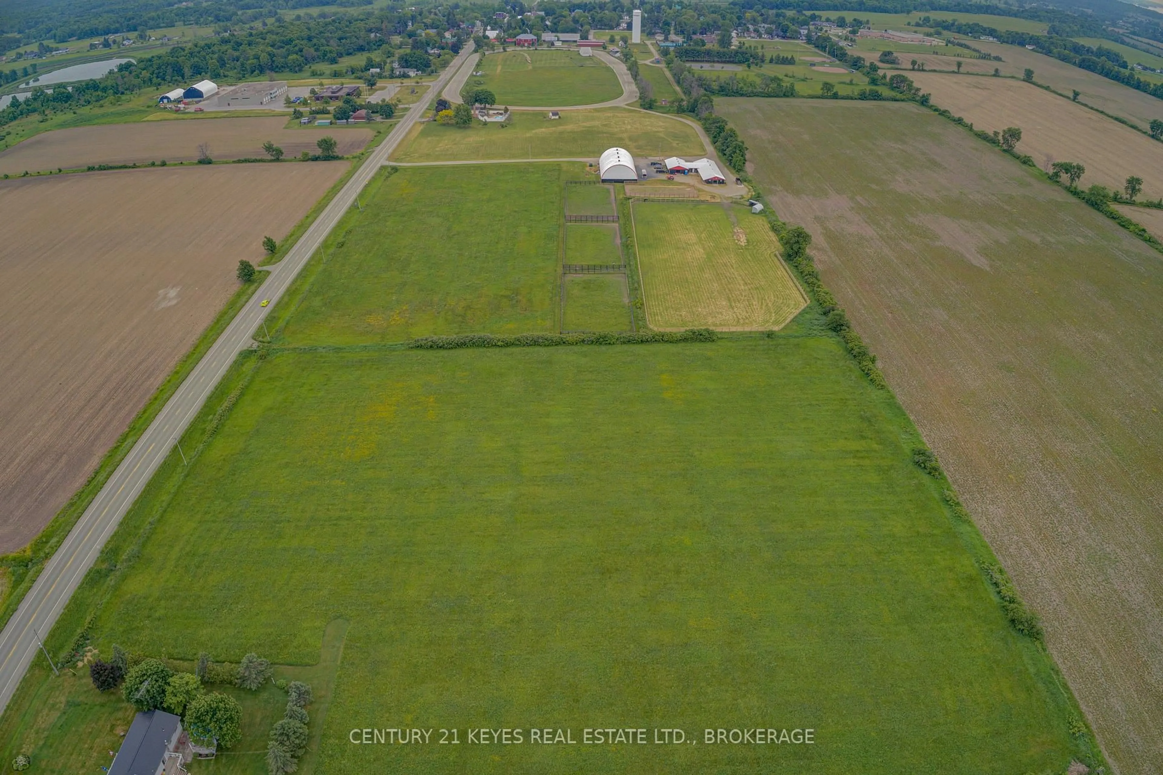 A pic from outside/outdoor area/front of a property/back of a property/a pic from drone, building for 1254 Outlet Rd, Lansdowne Village Ontario K0E 1L0