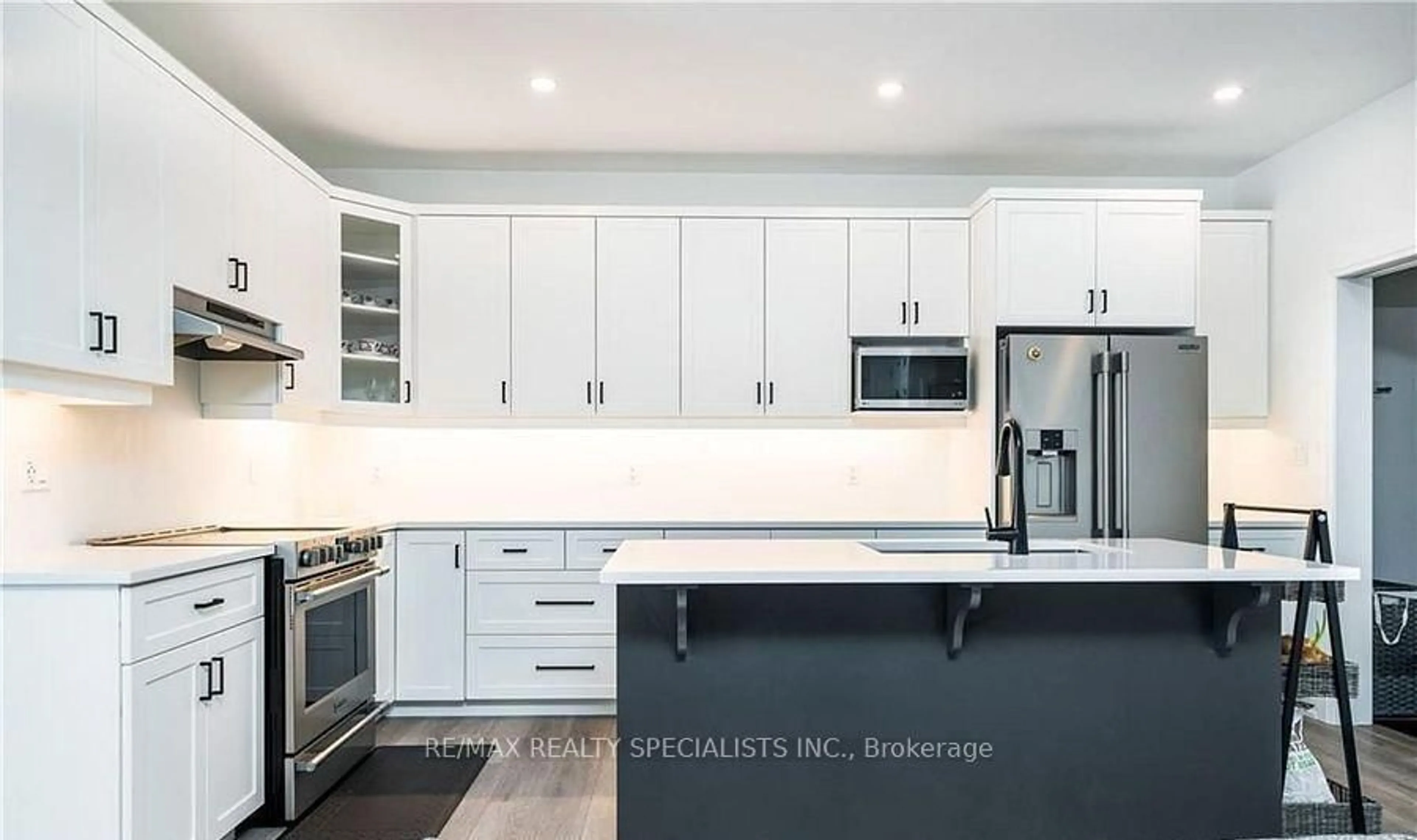 Contemporary kitchen, ceramic/tile floor for 231 Jackson St, West Grey Ontario N0G 1R0