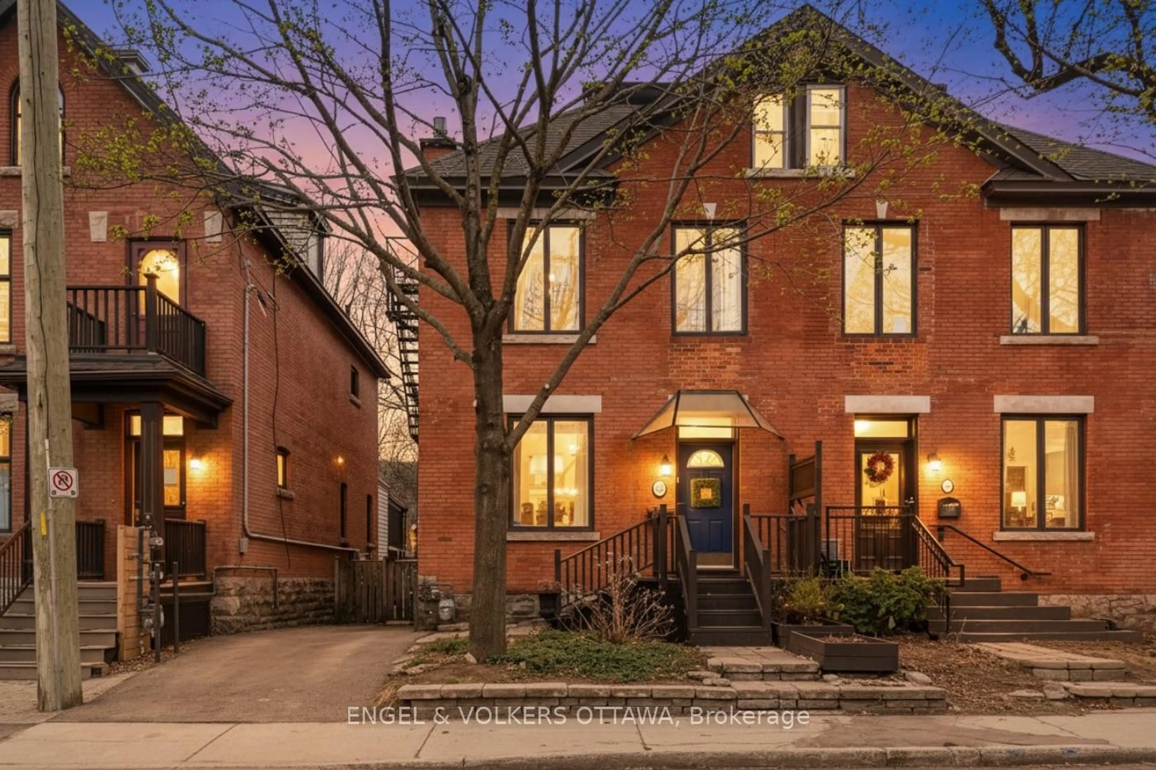 Home with brick exterior material, street for 82 Second Ave, Ottawa Ontario K1S 2H5