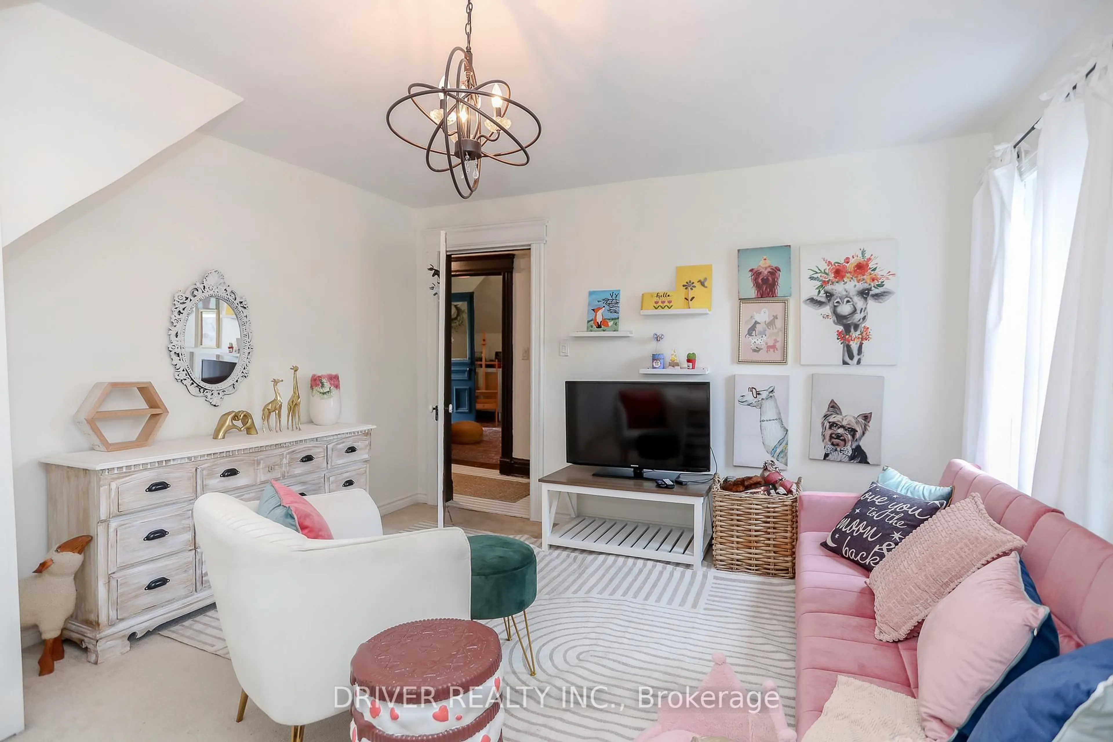 Living room with furniture, unknown for 195 MAIN St, West Elgin Ontario N0L 1P0