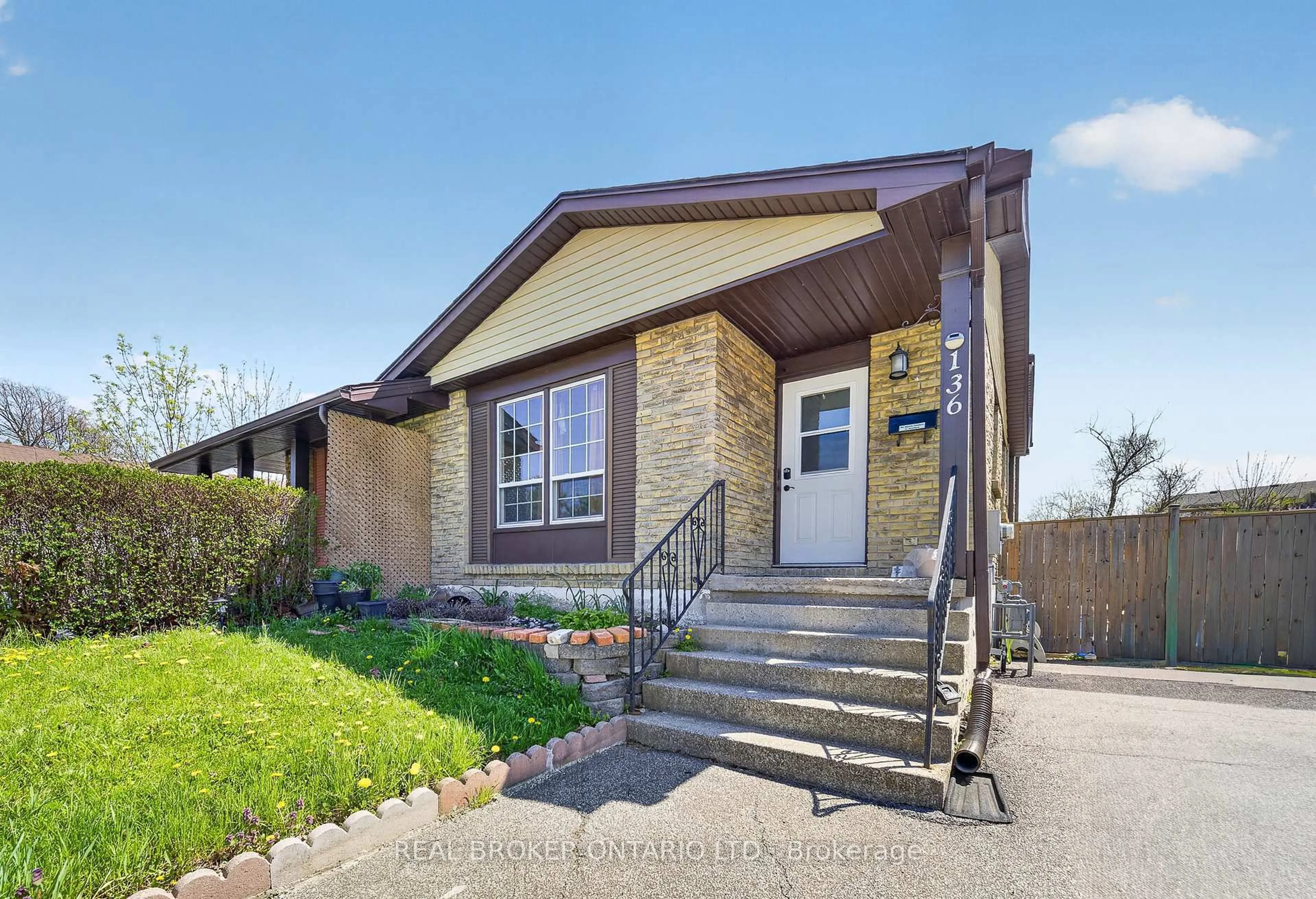 Home with brick exterior material, street for 136 Rockwood Ave, St. Catharines Ontario L2P 3R8