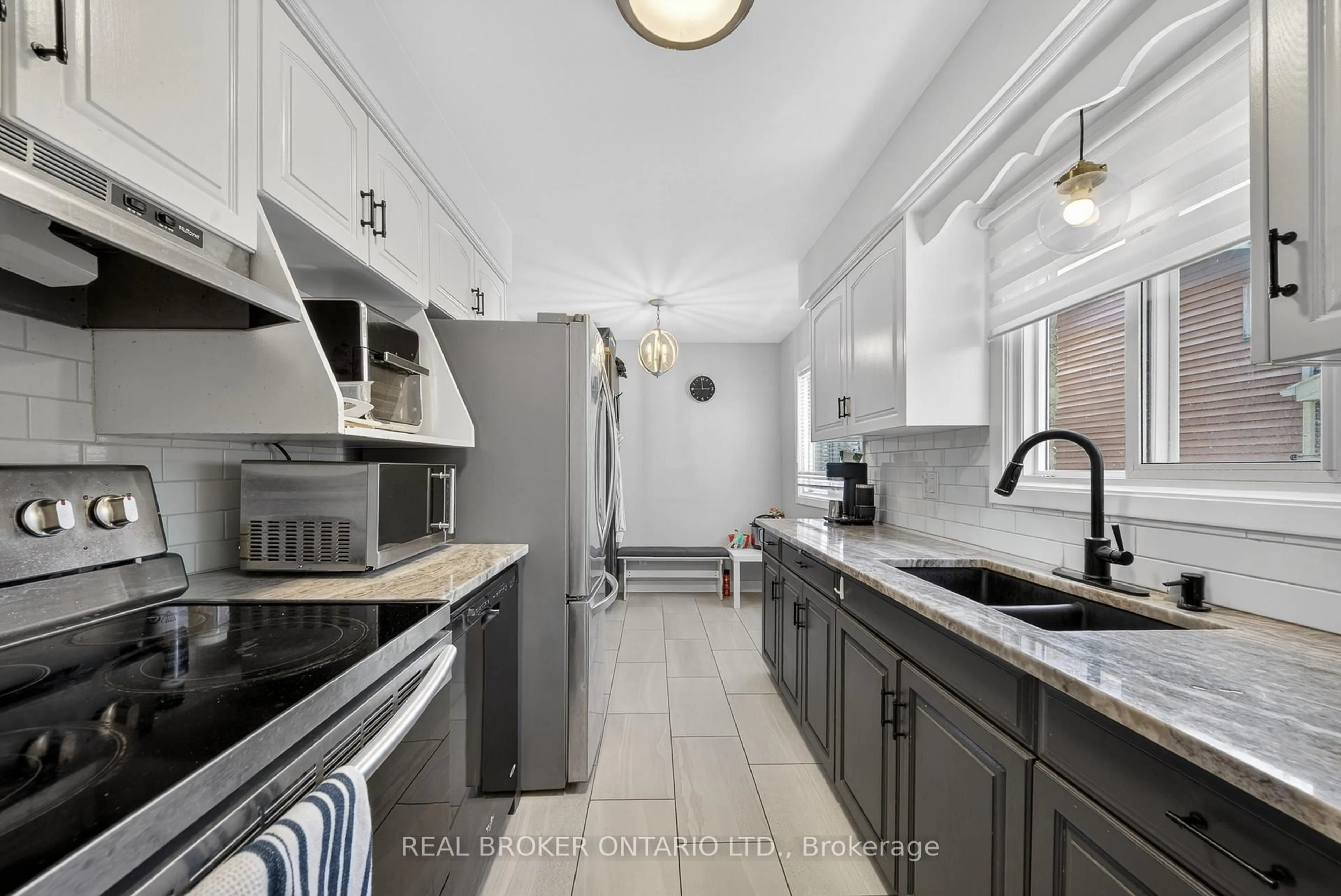Unknown for 136 Rockwood Ave, St. Catharines Ontario L2P 3R8