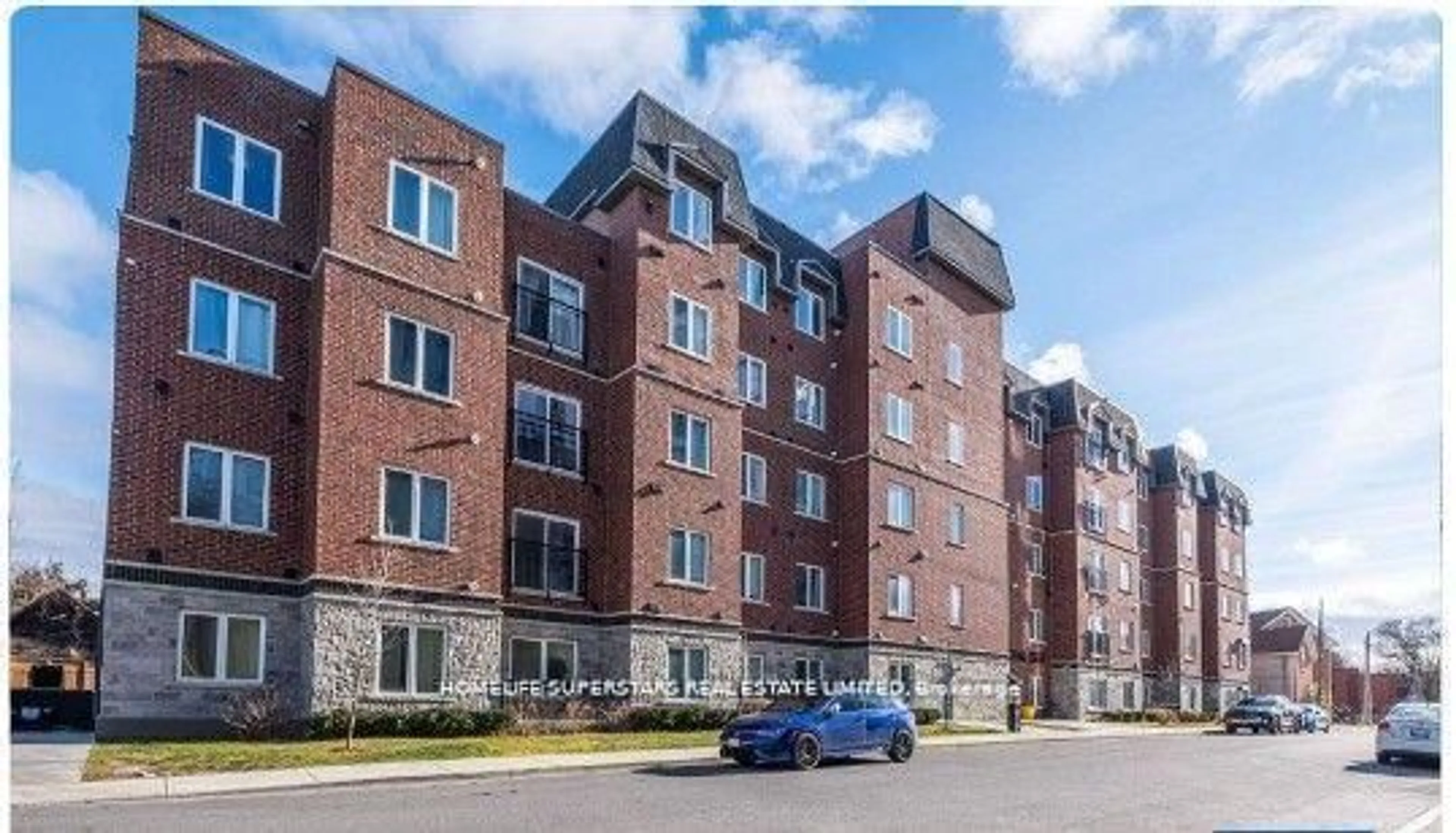 Home with brick exterior material, building for 501 Frontenac St #104, Kingston Ontario K7K 4L9