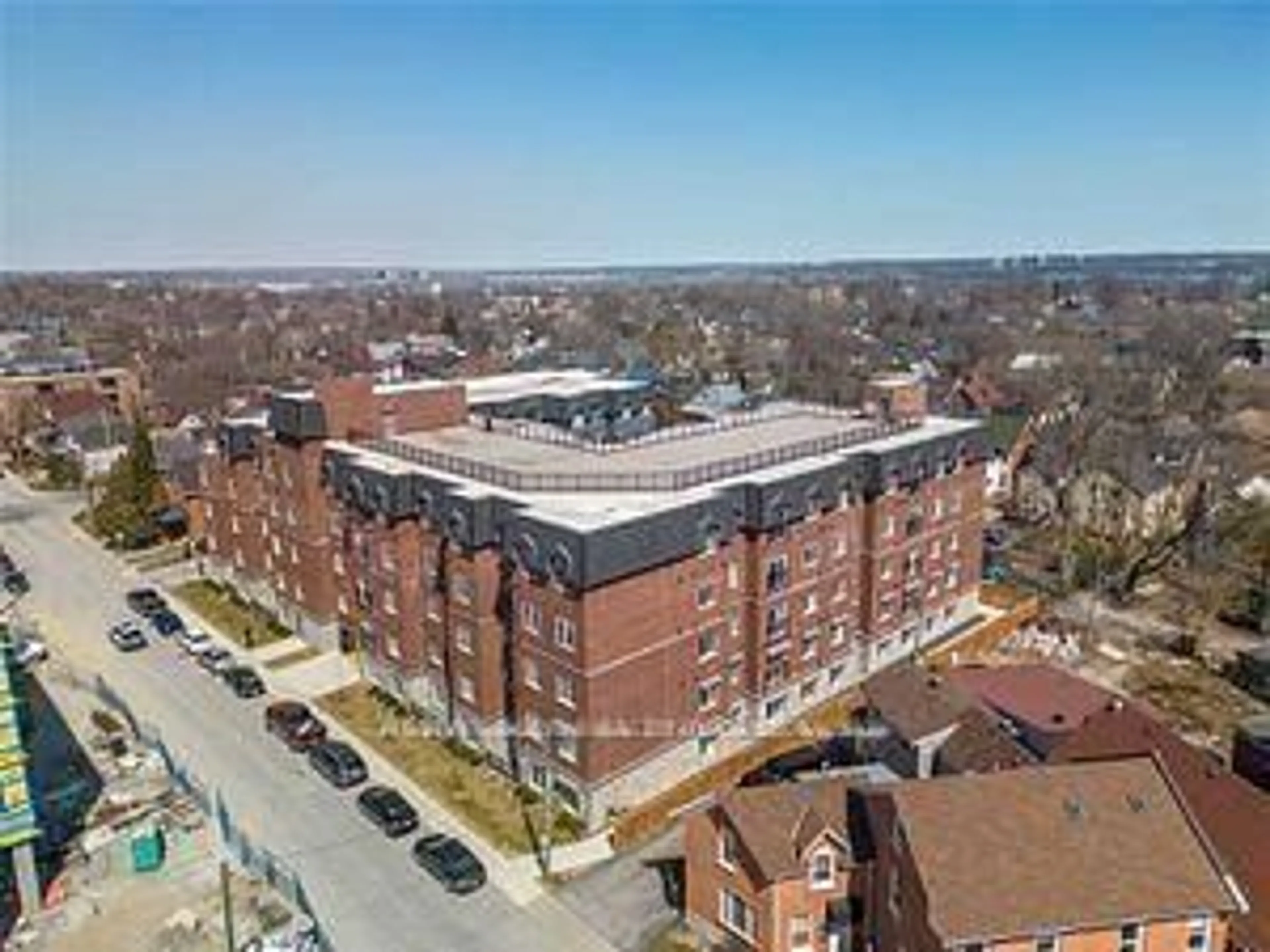 A pic from outside/outdoor area/front of a property/back of a property/a pic from drone, building for 501 Frontenac St #104, Kingston Ontario K7K 4L9