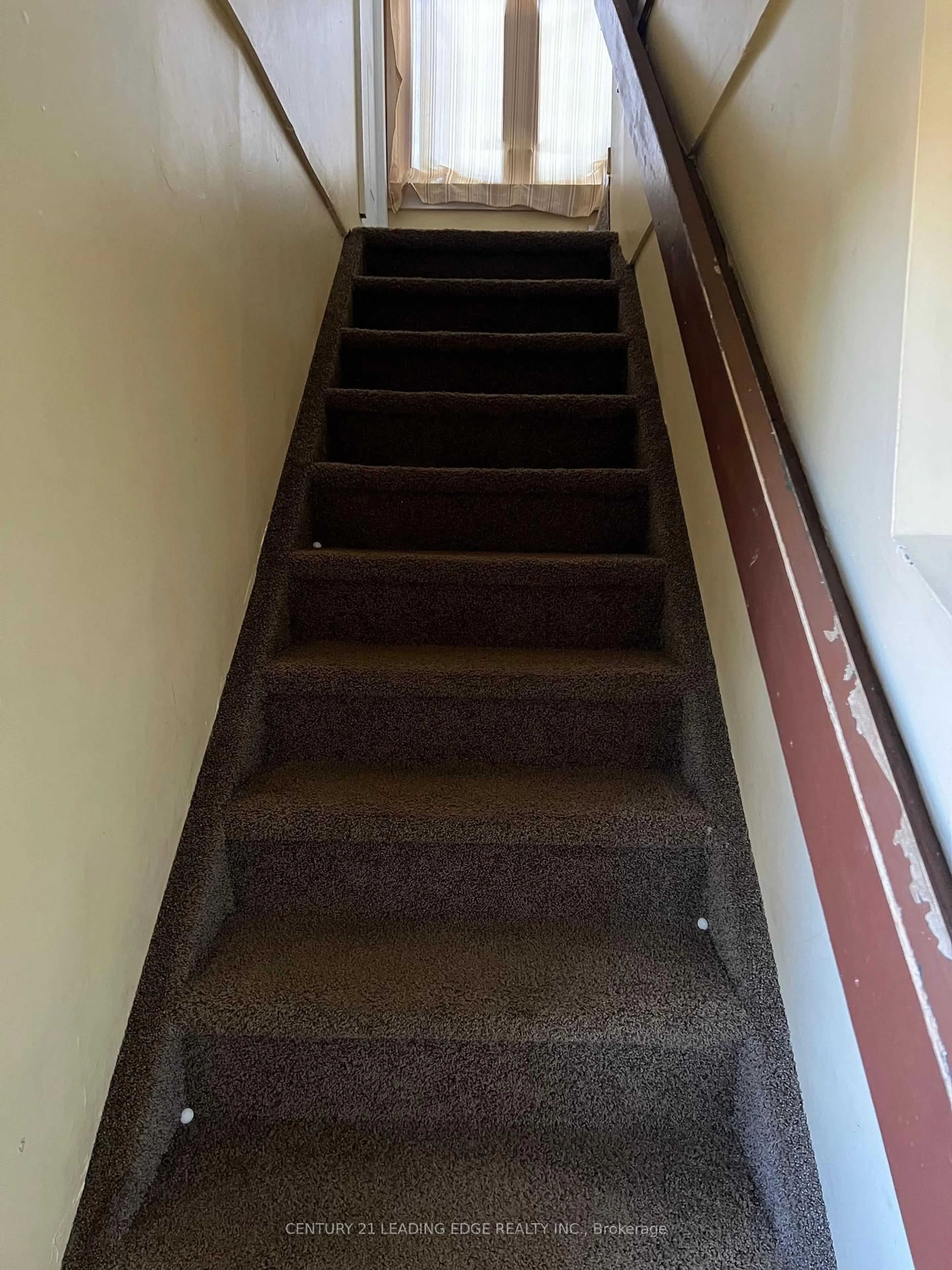 Stairs for 10 LAILEY St, St. Catharines Ontario L2M 5G8