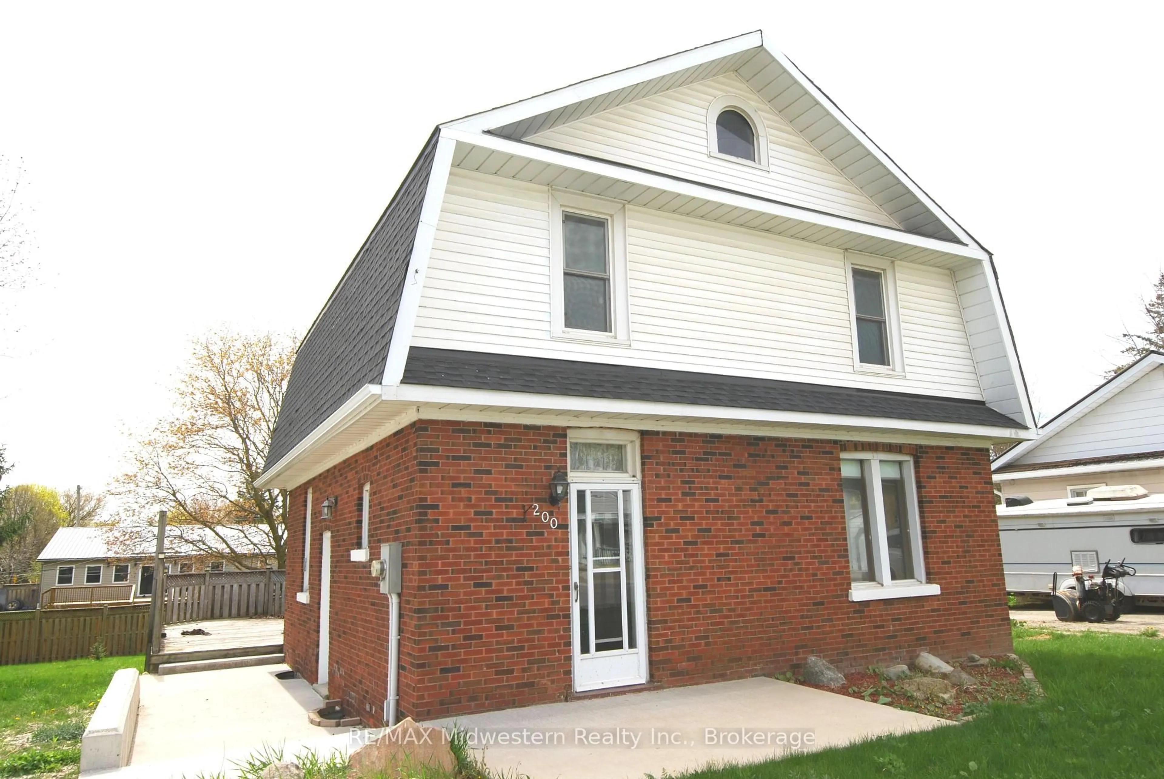 Home with brick exterior material, street for 200 Elora St, Minto Ontario N0G 1Z0