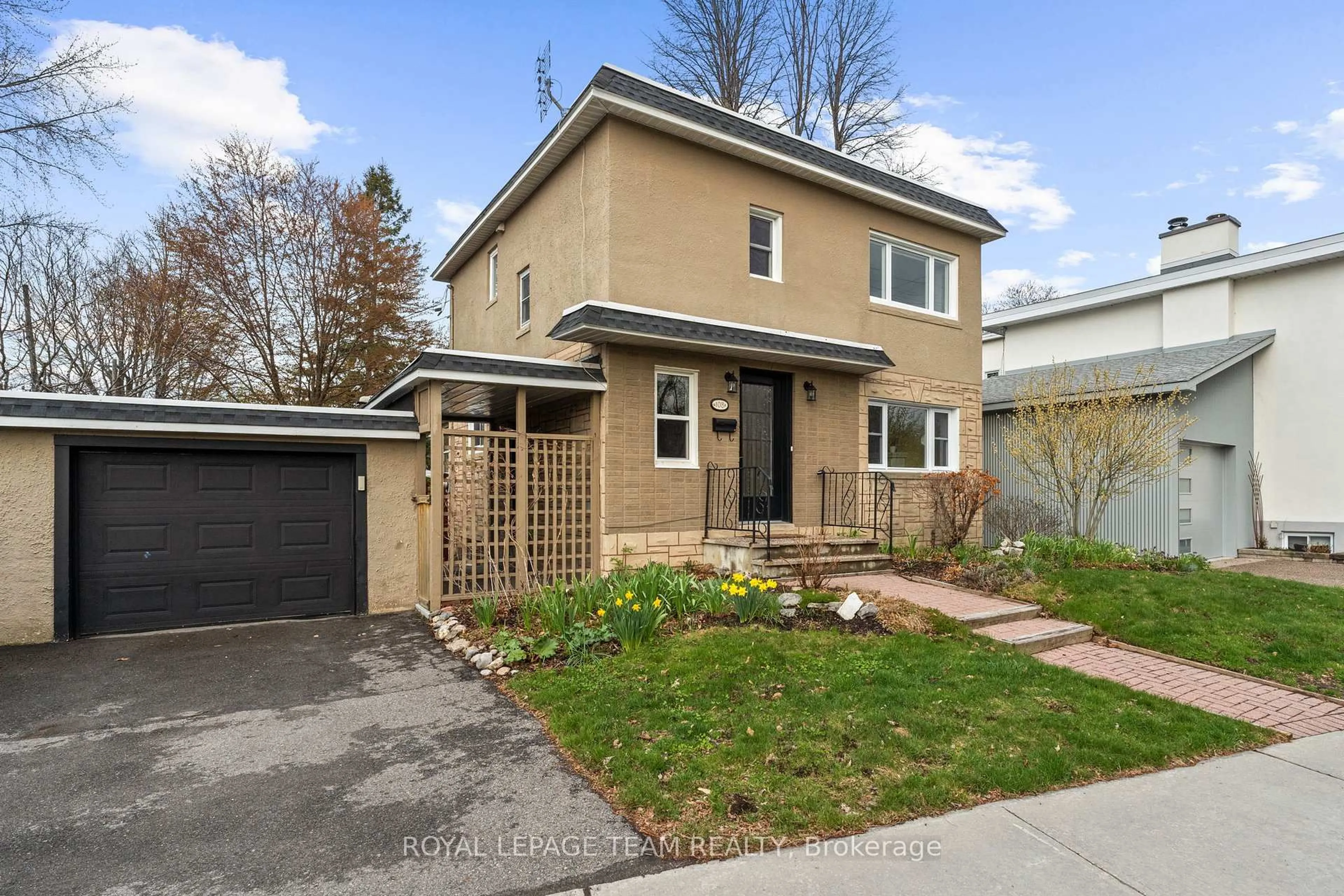 Home with brick exterior material, street for 108 Onslow Cres, Ottawa Ontario K1S 1G4