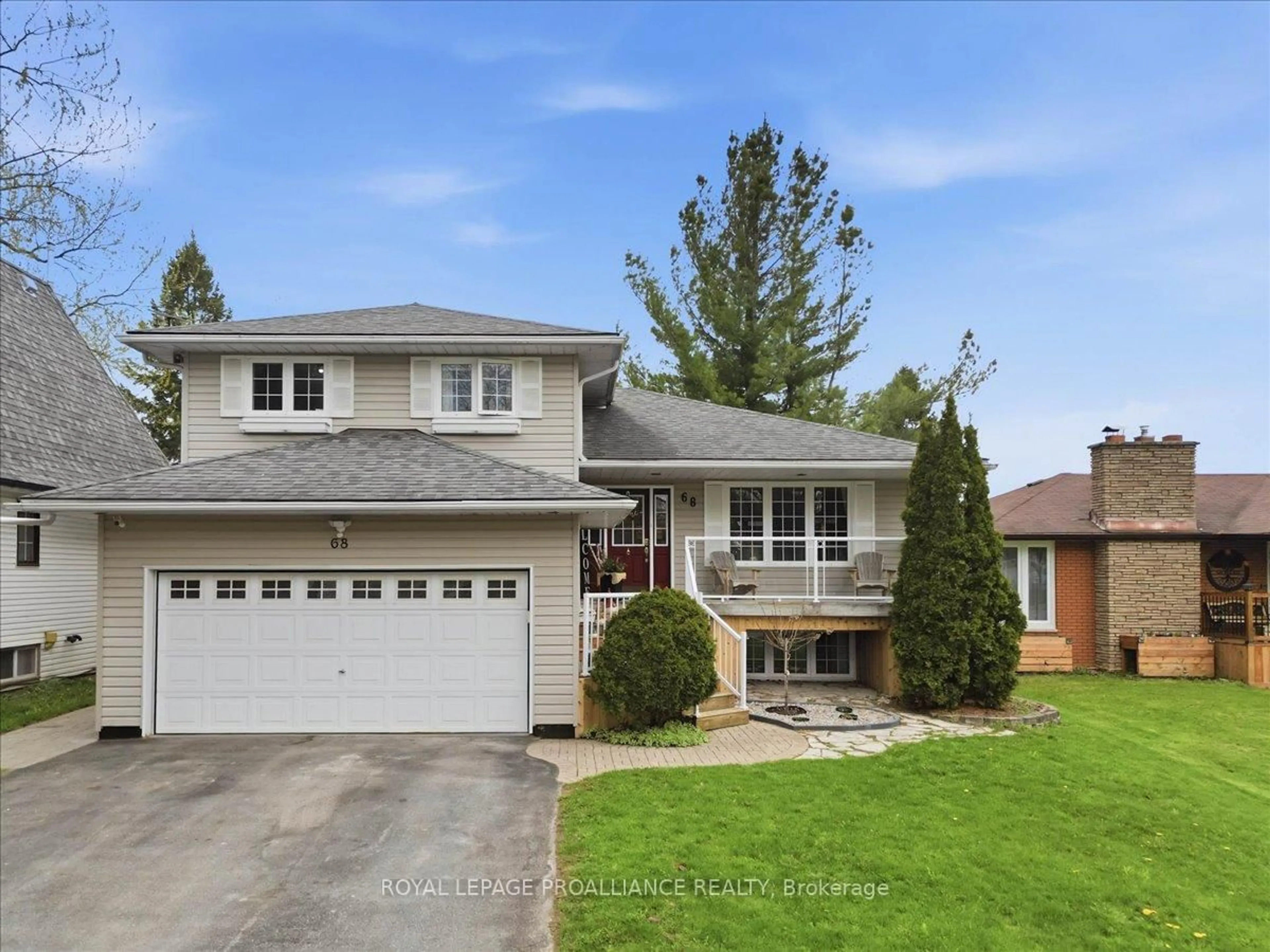 Home with vinyl exterior material, street for 68 Frankford Rd, Stirling Ontario K0K 3E0