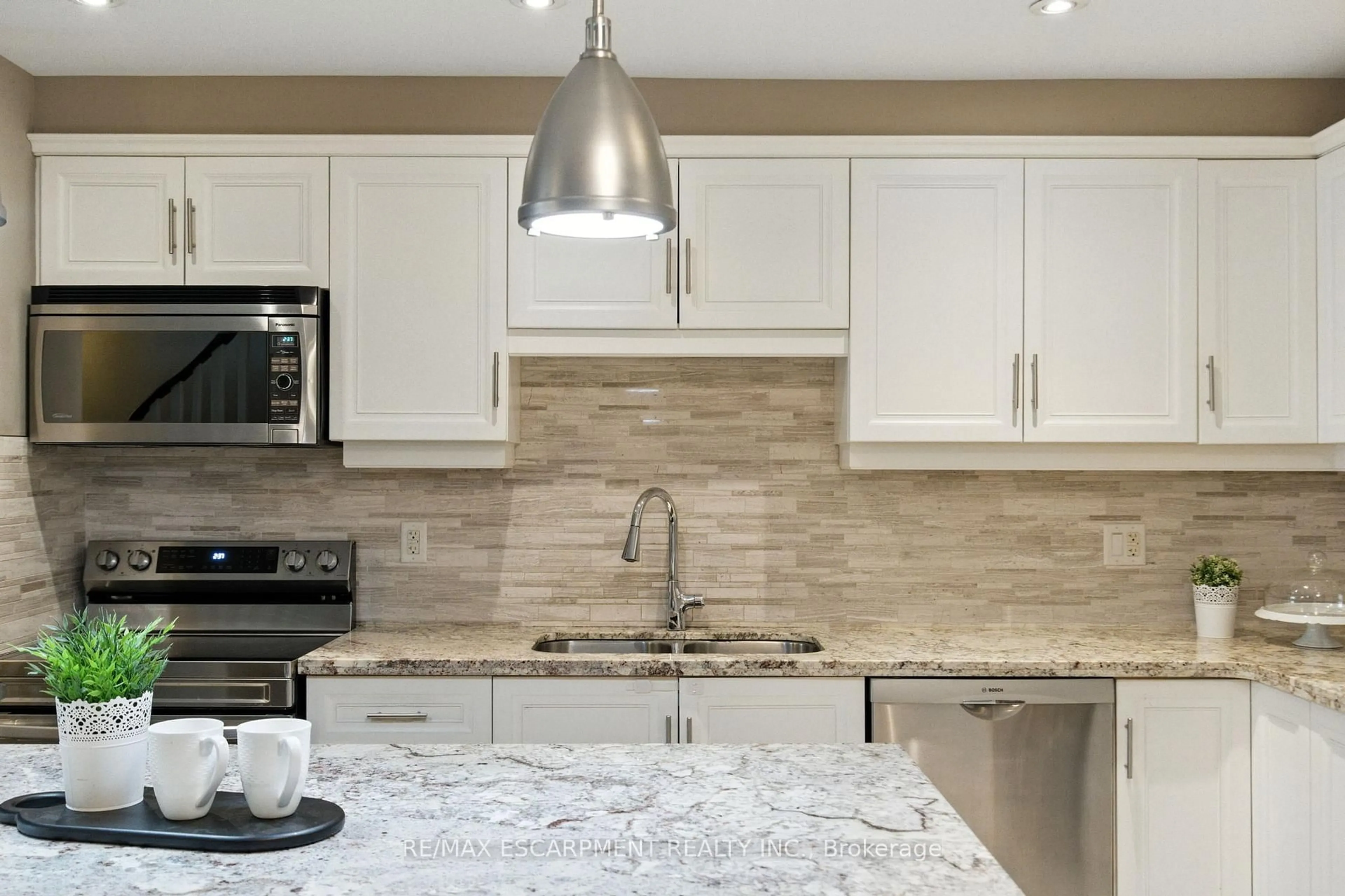 Contemporary kitchen, ceramic/tile floor for 4 Burgundy Grve, Hamilton Ontario L9K 0E7