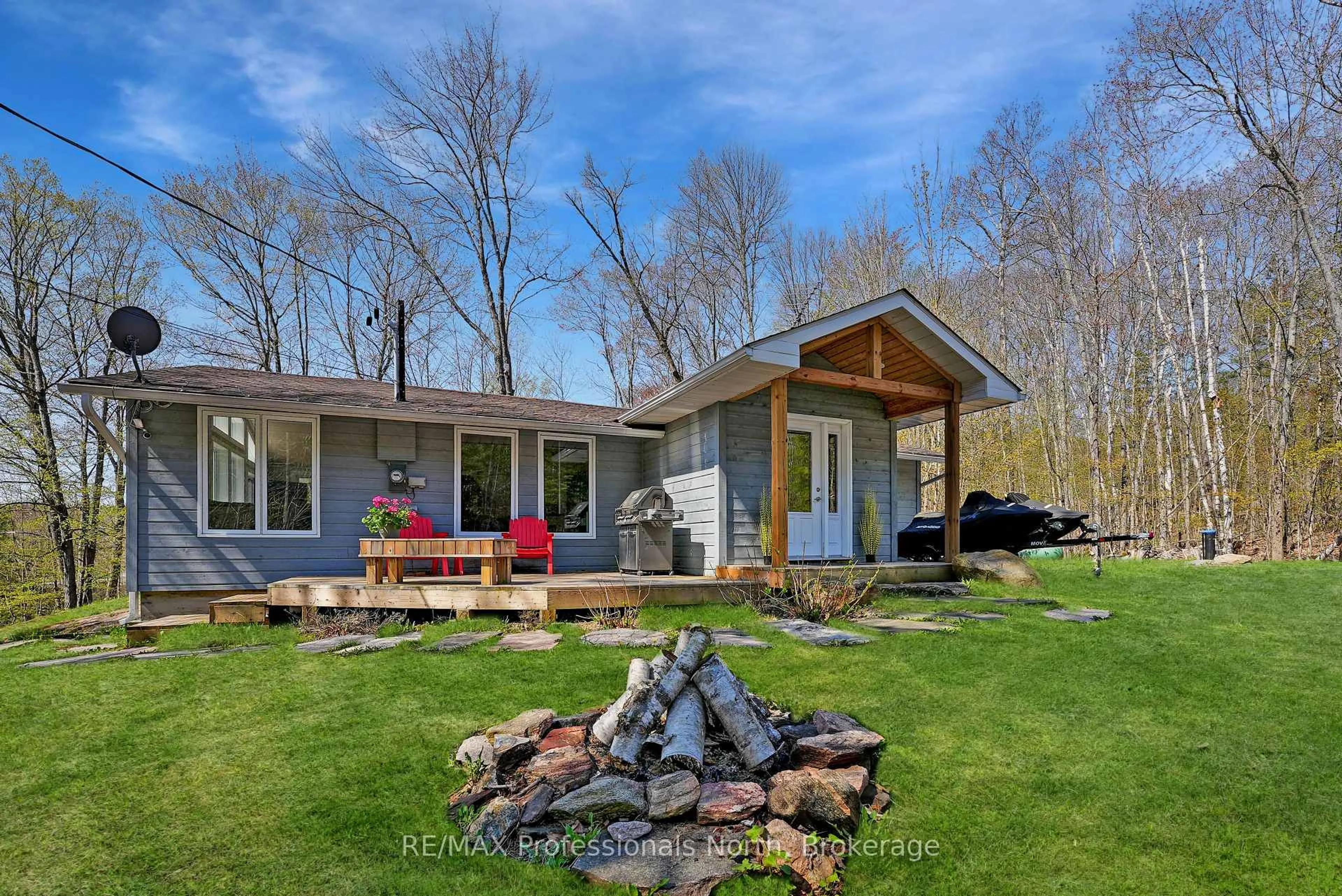 Patio, water/lake/river/ocean view for 13914 Hwy 35, Minden Hills Ontario K0M 2K0
