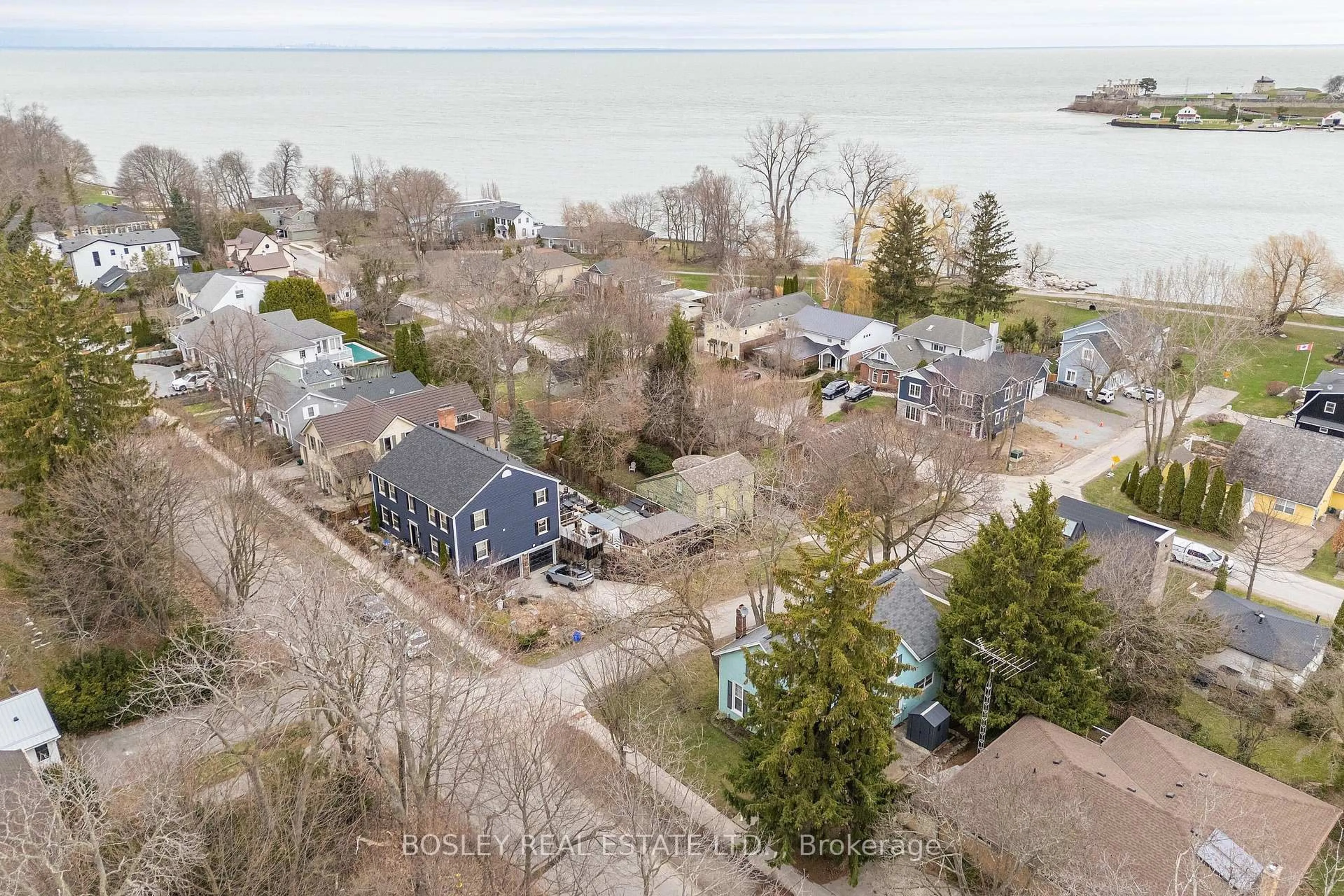 A pic from outside/outdoor area/front of a property/back of a property/a pic from drone, water/lake/river/ocean view for 85 Ricardo St, Niagara-on-the-Lake Ontario L0S 1J0