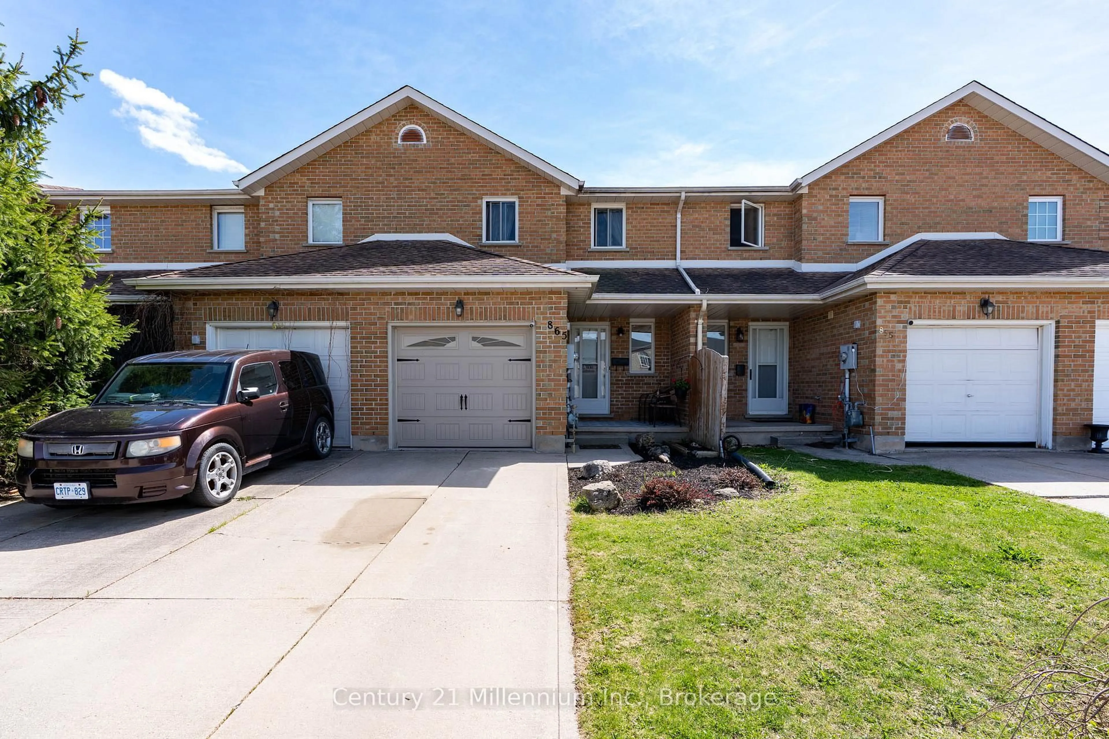 Home with brick exterior material, street for 865 25th A St, Owen Sound Ontario N4K 6W6
