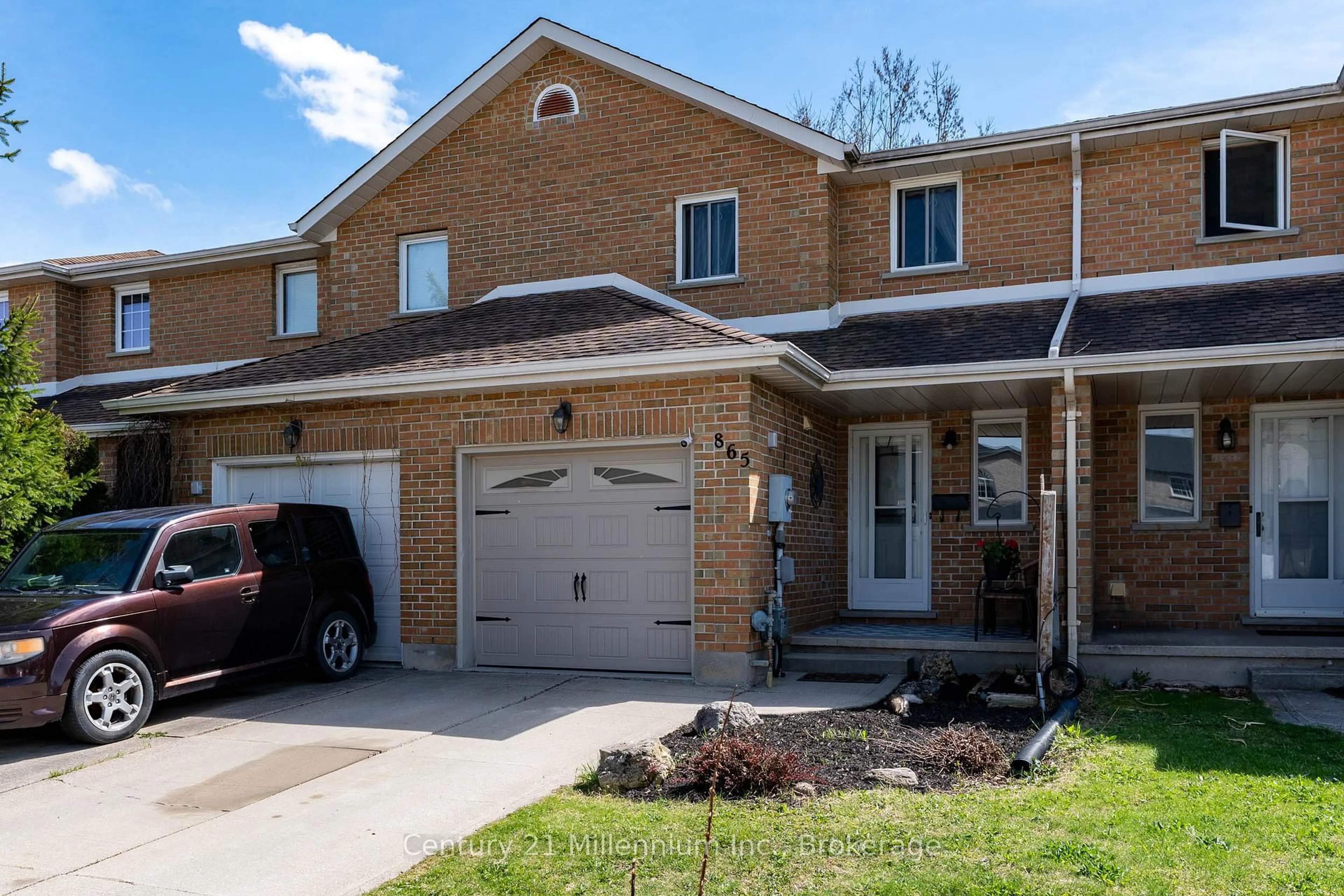 Home with brick exterior material, street for 865 25th A St, Owen Sound Ontario N4K 6W6