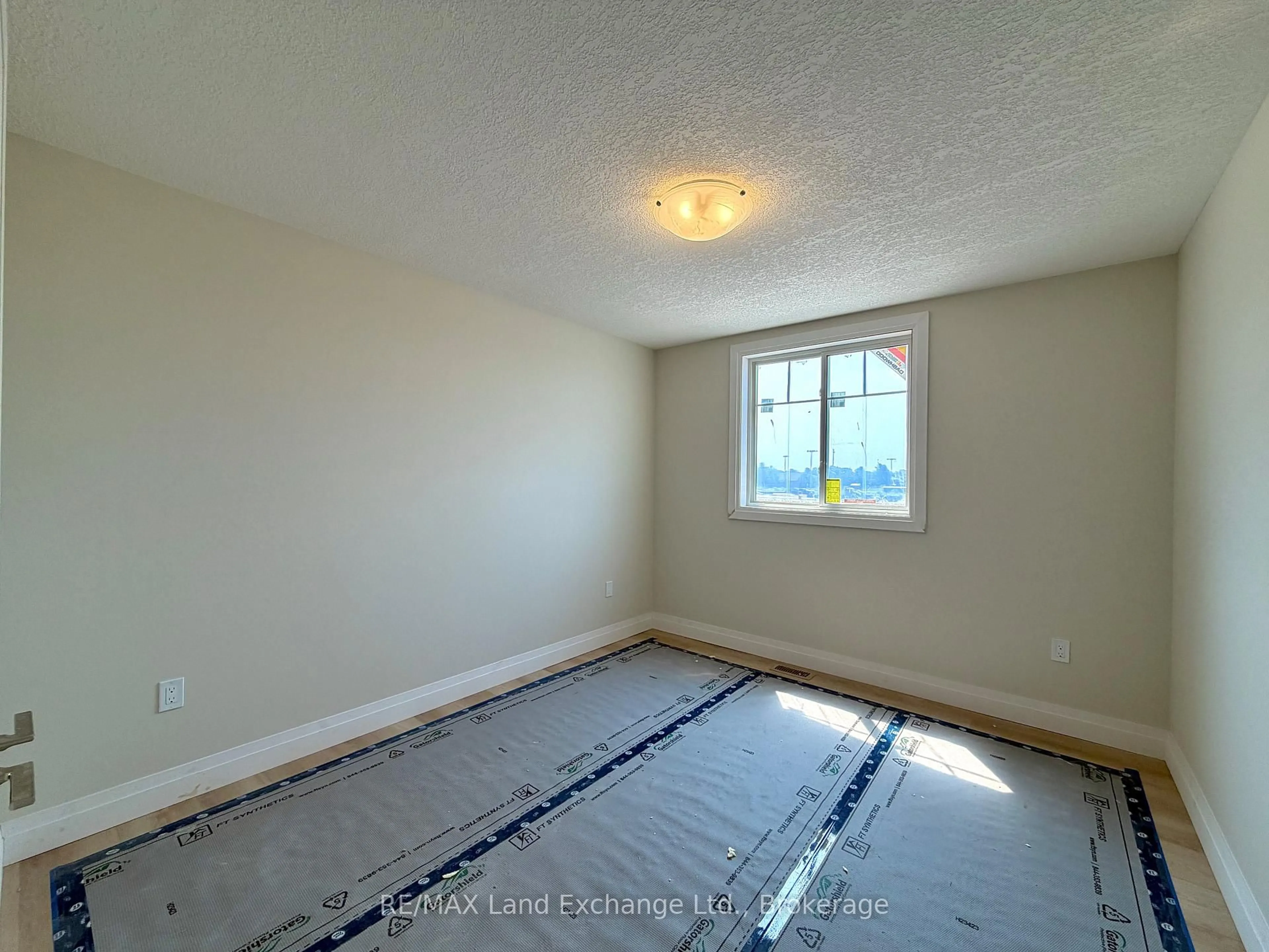 A pic of a room for 473 Northport Dr, Saugeen Shores Ontario N0H 2C8