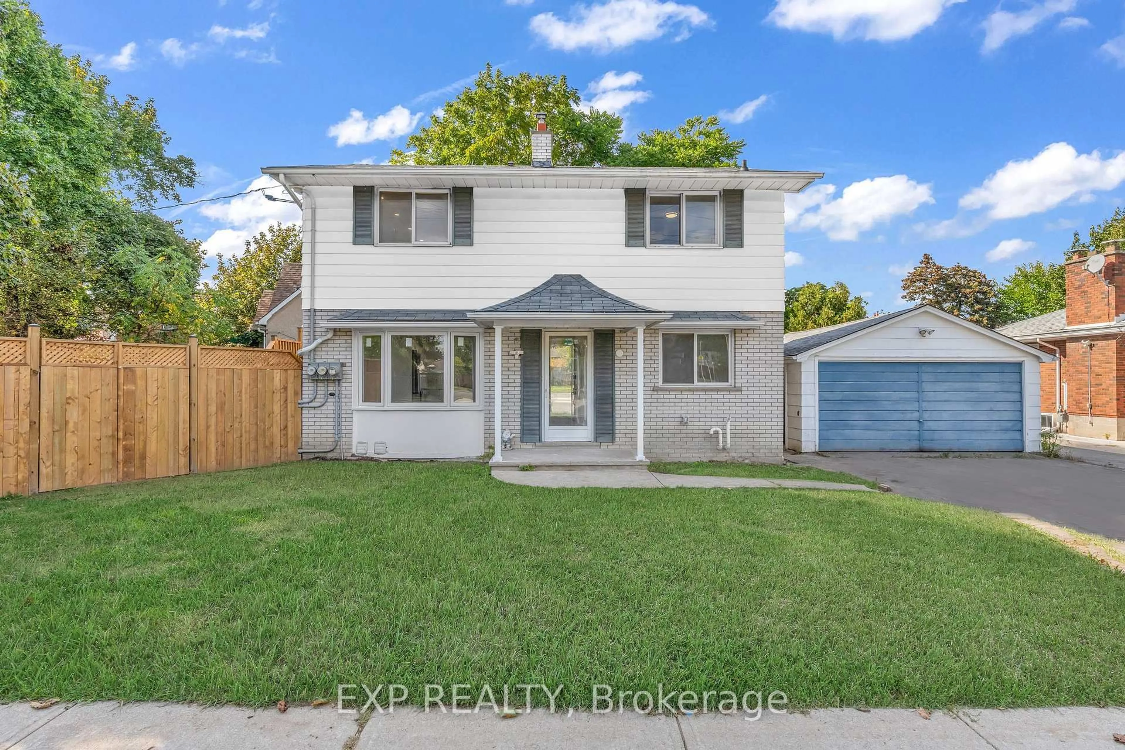 Unknown for 113 Green Rd, Hamilton Ontario L8G 3W9