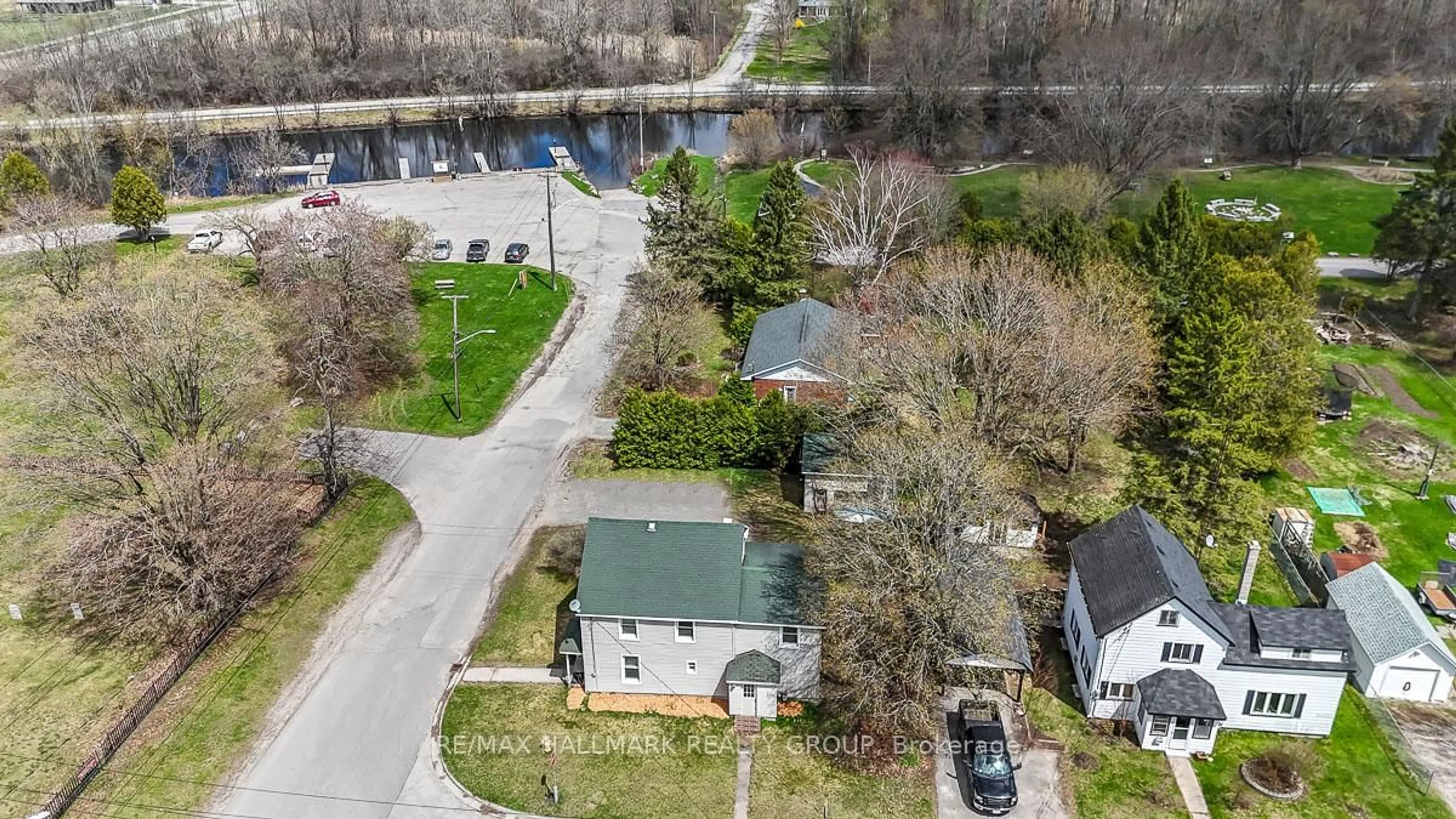 A pic from outside/outdoor area/front of a property/back of a property/a pic from drone, street for 20 Brock St, Perth Ontario K7H 1Z1