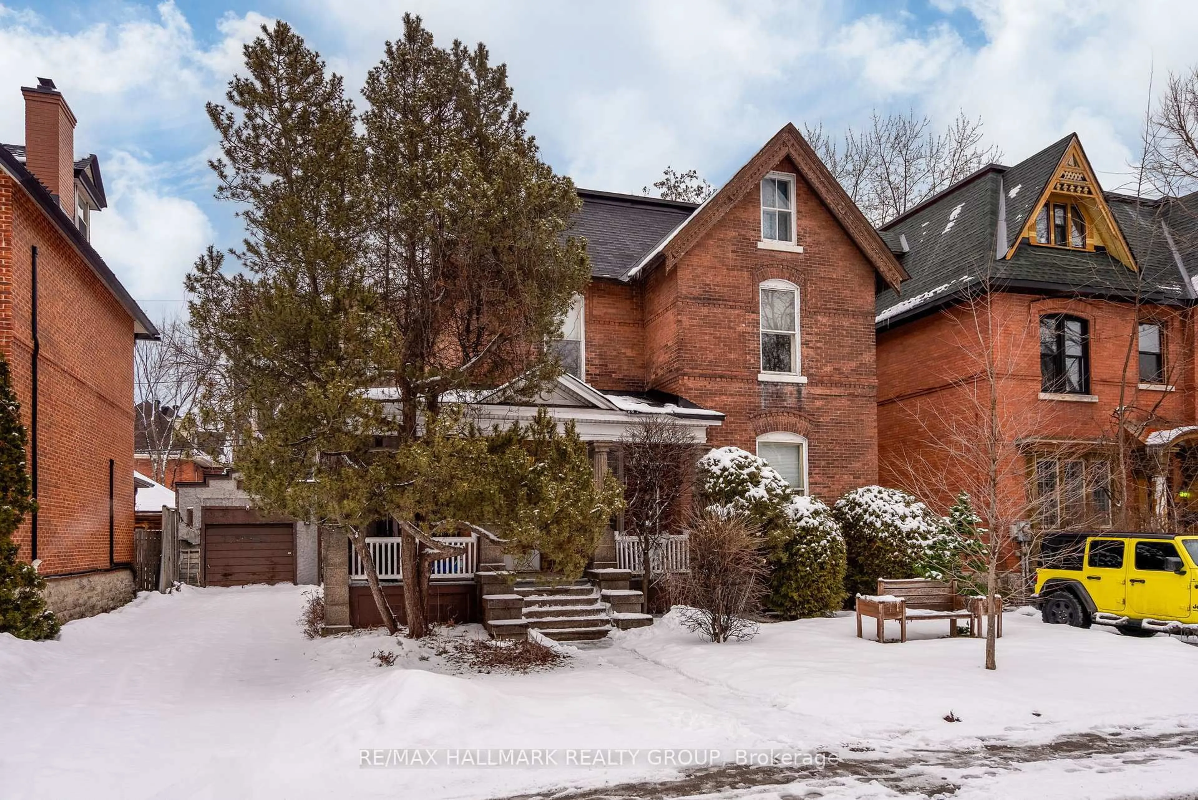 Home with brick exterior material, street for 45 Russell Ave, Ottawa Ontario K1N 7W9