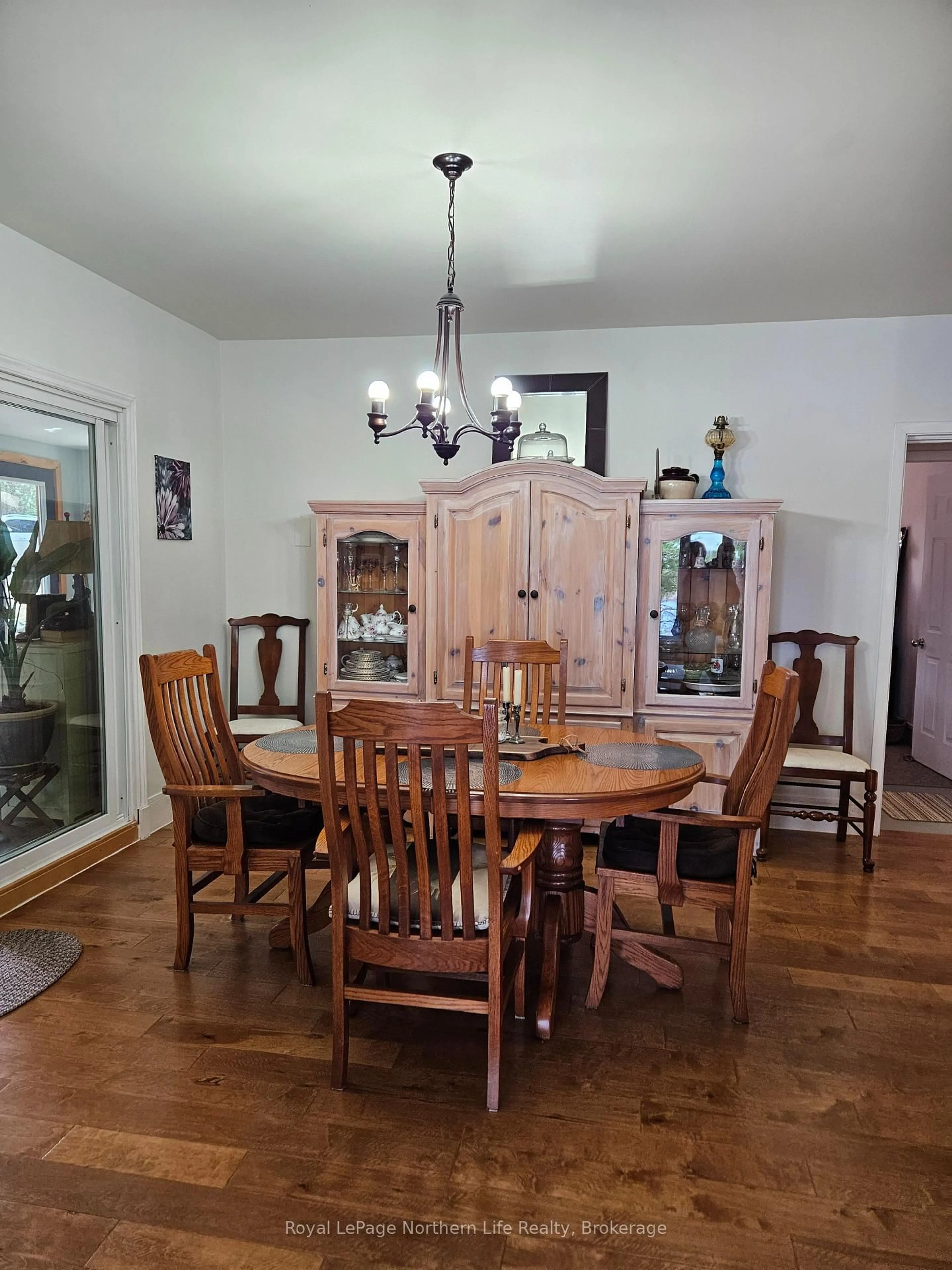 Dining room, wood/laminate floor for 170 TALON LAKE Rd, Calvin Ontario P0H 2E0
