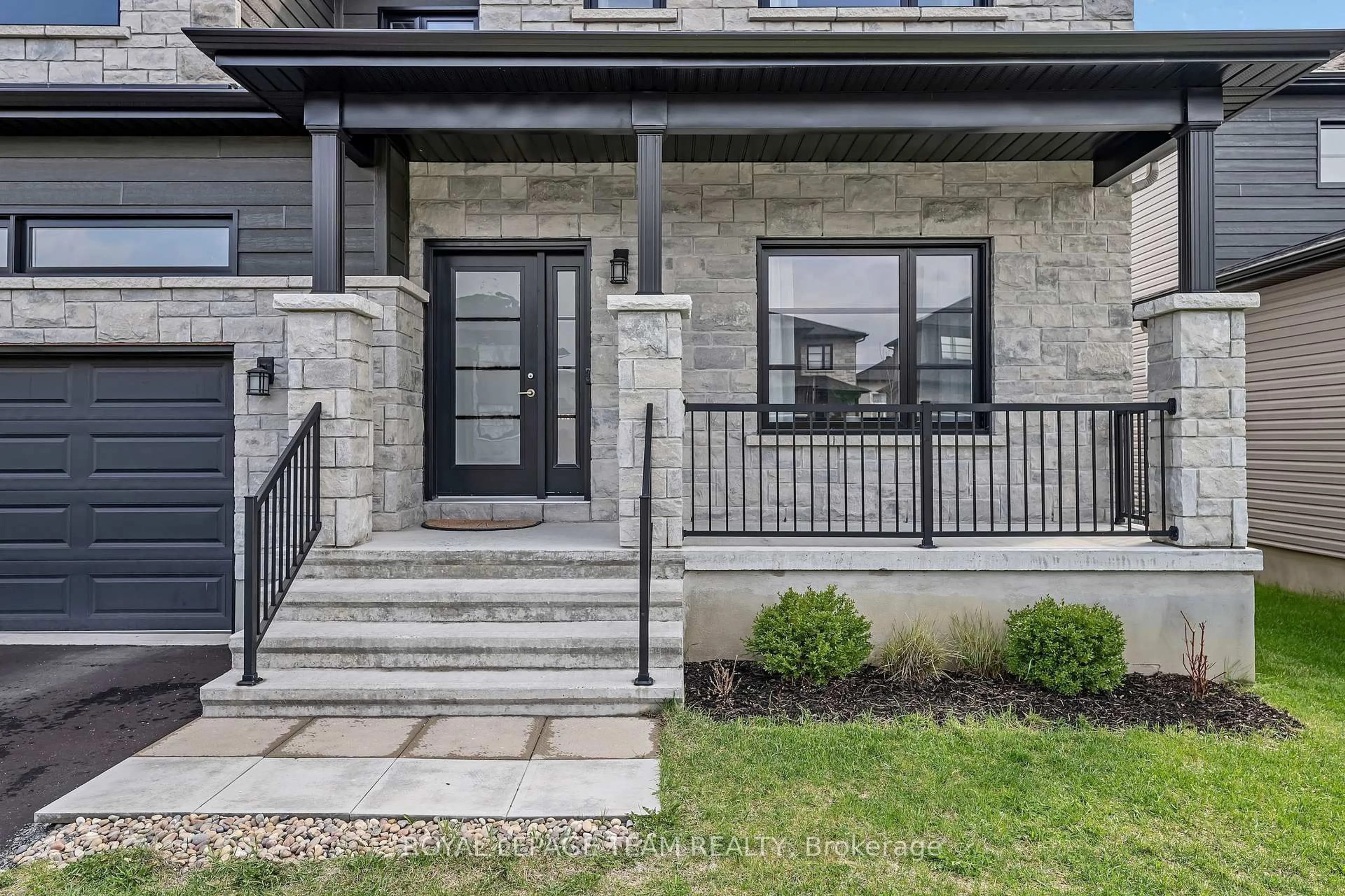 Home with brick exterior material, street for 340 Moonlight Dr, Russell Ontario K4R 0L1