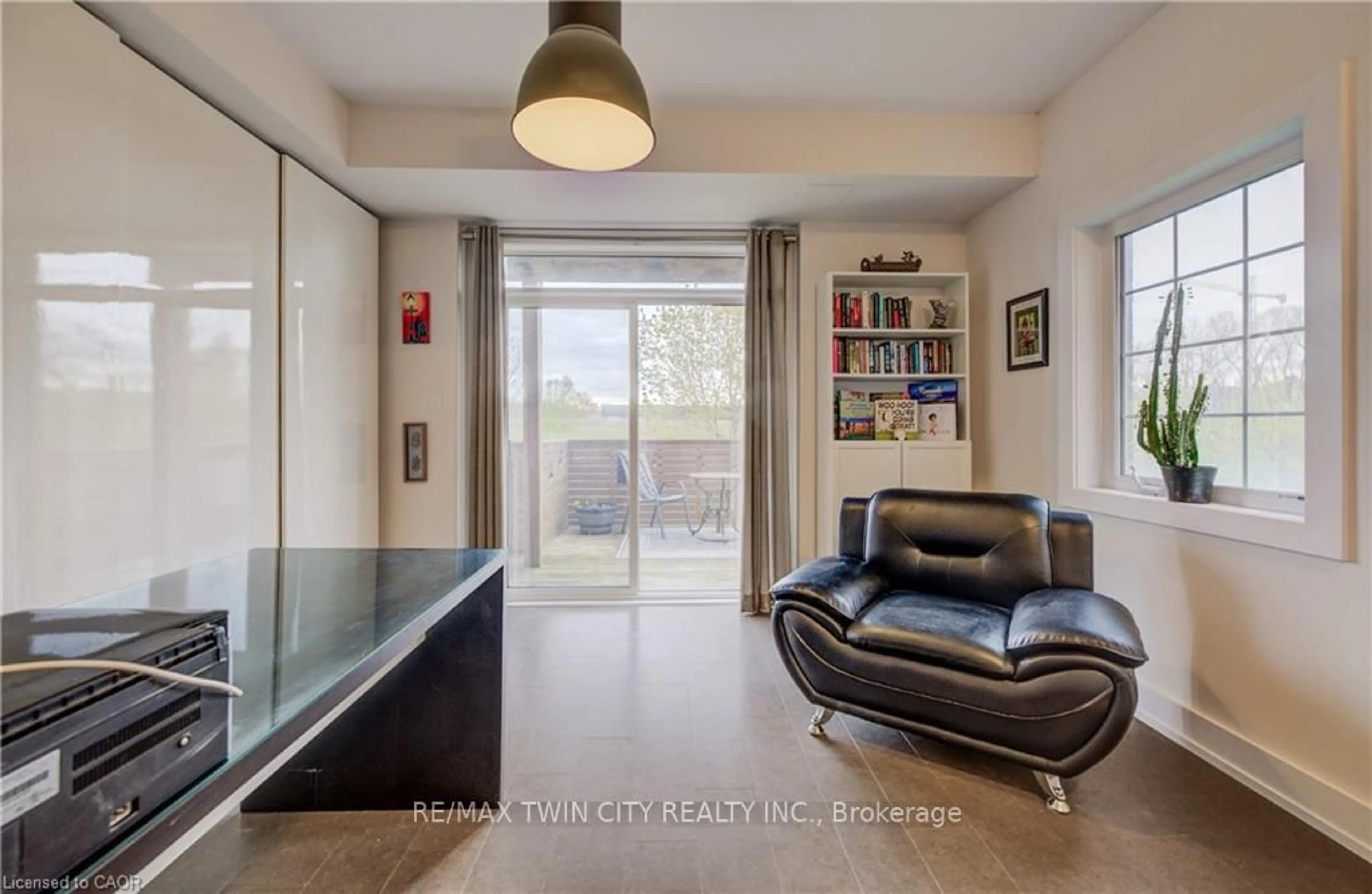 Unknown for 342 MILL St #19, Kitchener Ontario N2M 0A5