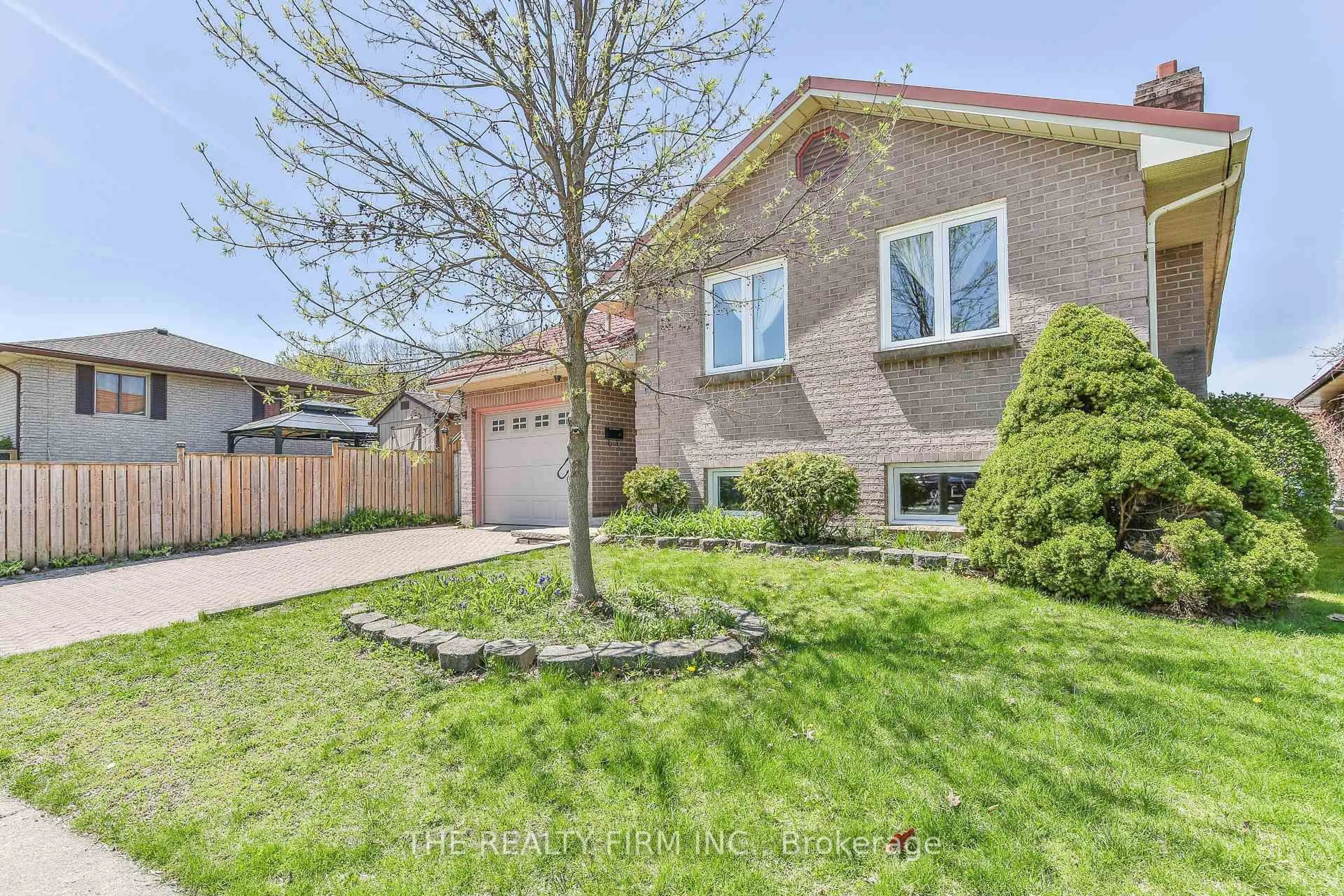 Home with brick exterior material, street for 8 Quail Ridge Cres, London East Ontario N5W 5T6